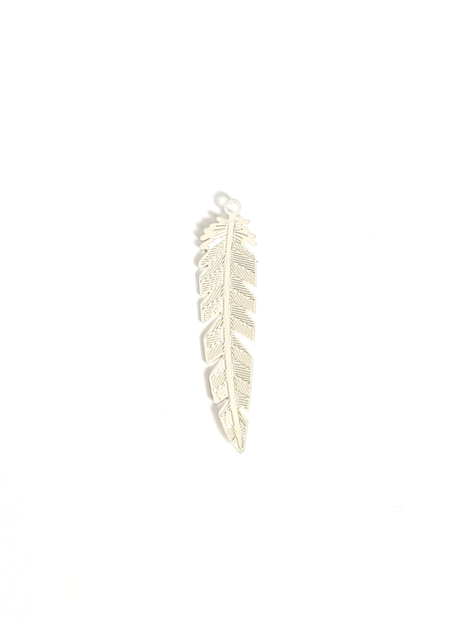 perlesetcreationbijoux-estampe-filigrane-plume-34x7mm-argente