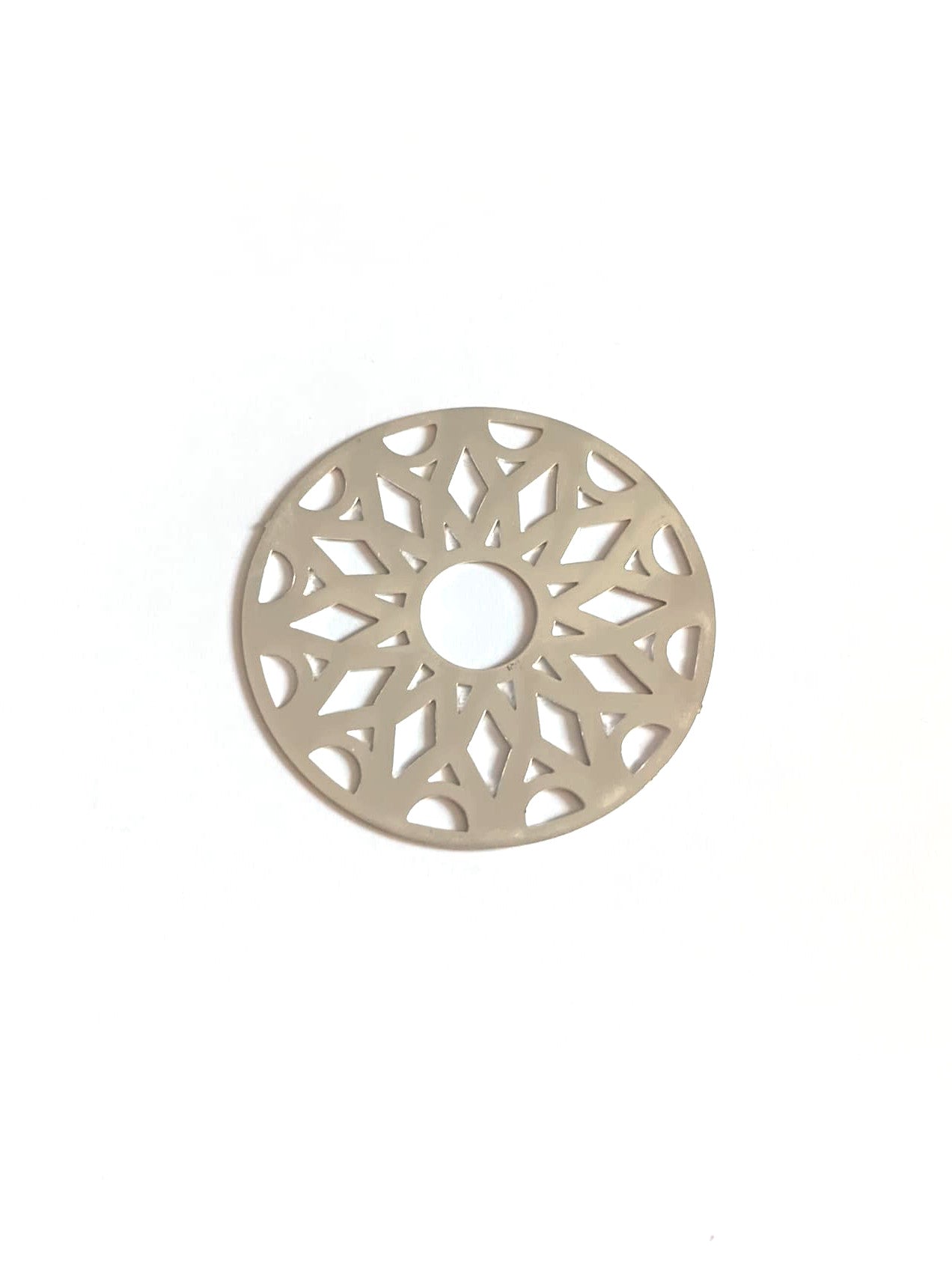 perlesetcreationbijoux-estampe-filigrane-ronde-33mm-argente