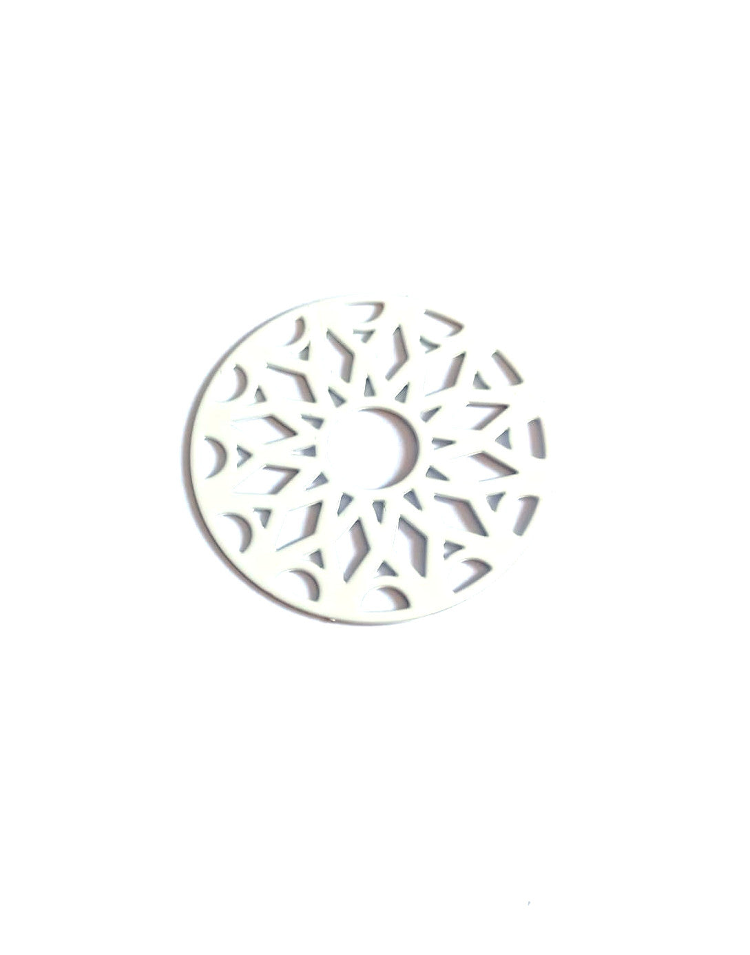 perlesetcreationbijoux-estampe-filigrane-ronde-33mm-blanc
