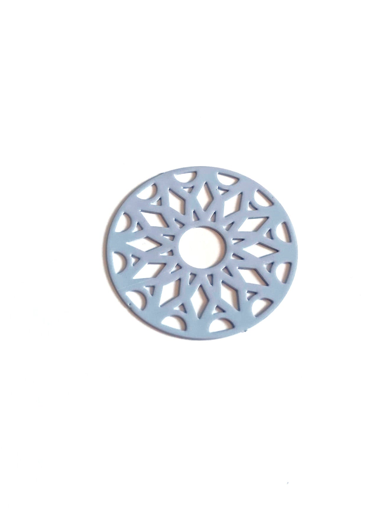 perlesetcreationbijoux-estampe-filigrane-ronde-33mm-bleu-ciel