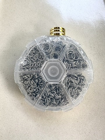 perlesetcreationbijoux - boîte compartimentée d'anneaux de jonction en acier inoxydable argenté de différentes tailles avec bague ouvre anneau