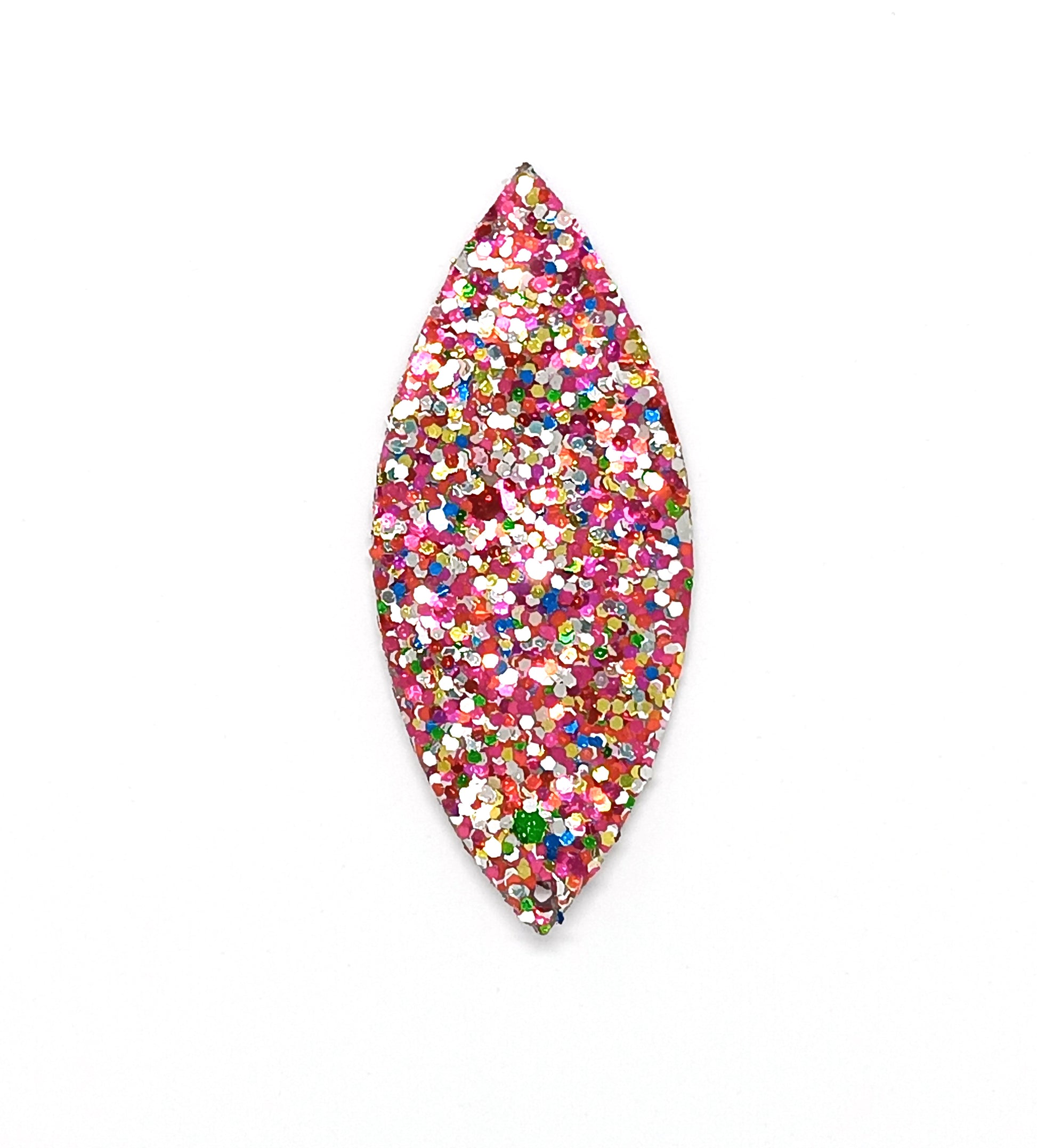 Pendentif navette pailletée en simili cuir - 59x25 mm