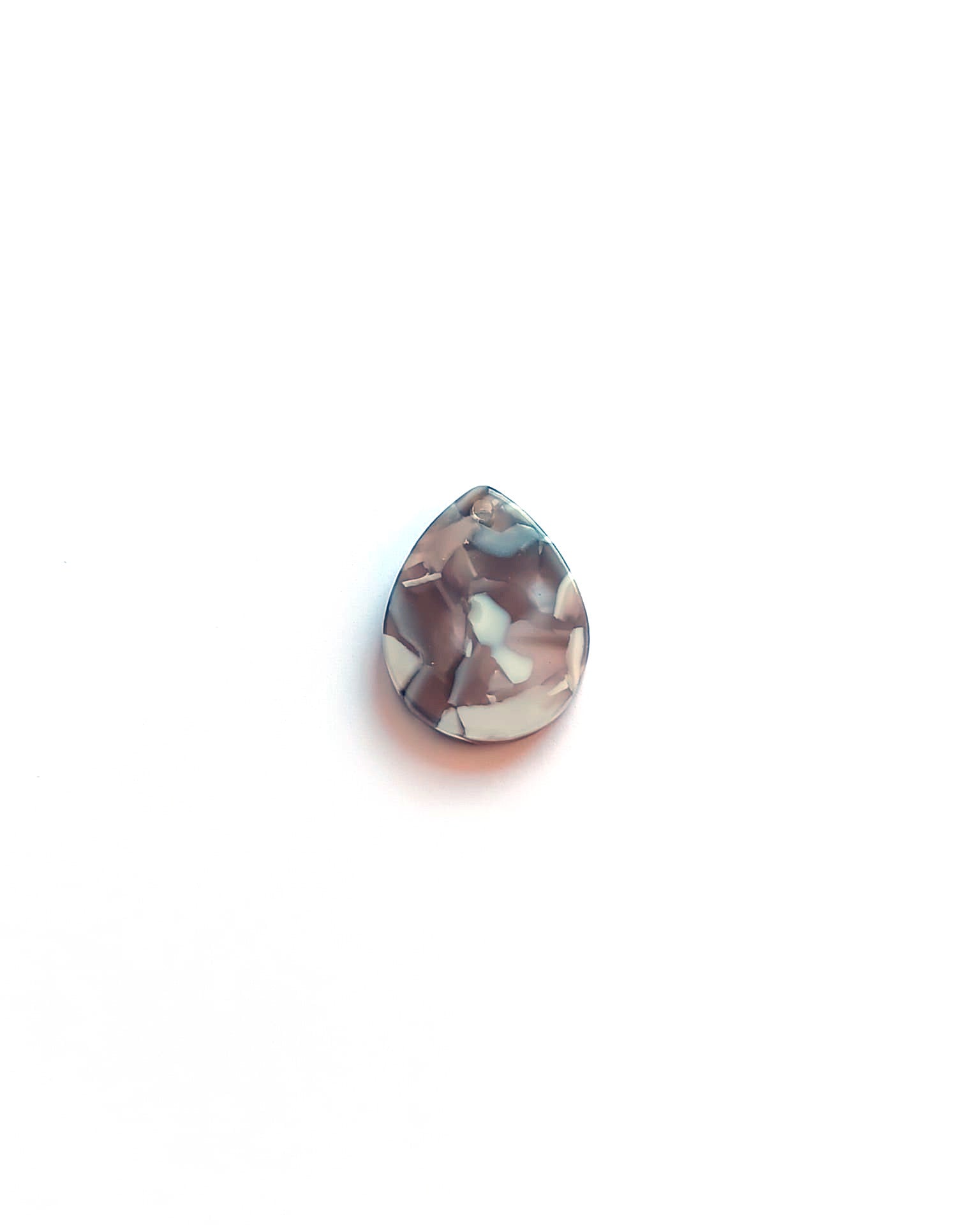 perlesetcreationbijoux-pendentif-acetate-goutte-gris-18x13mm