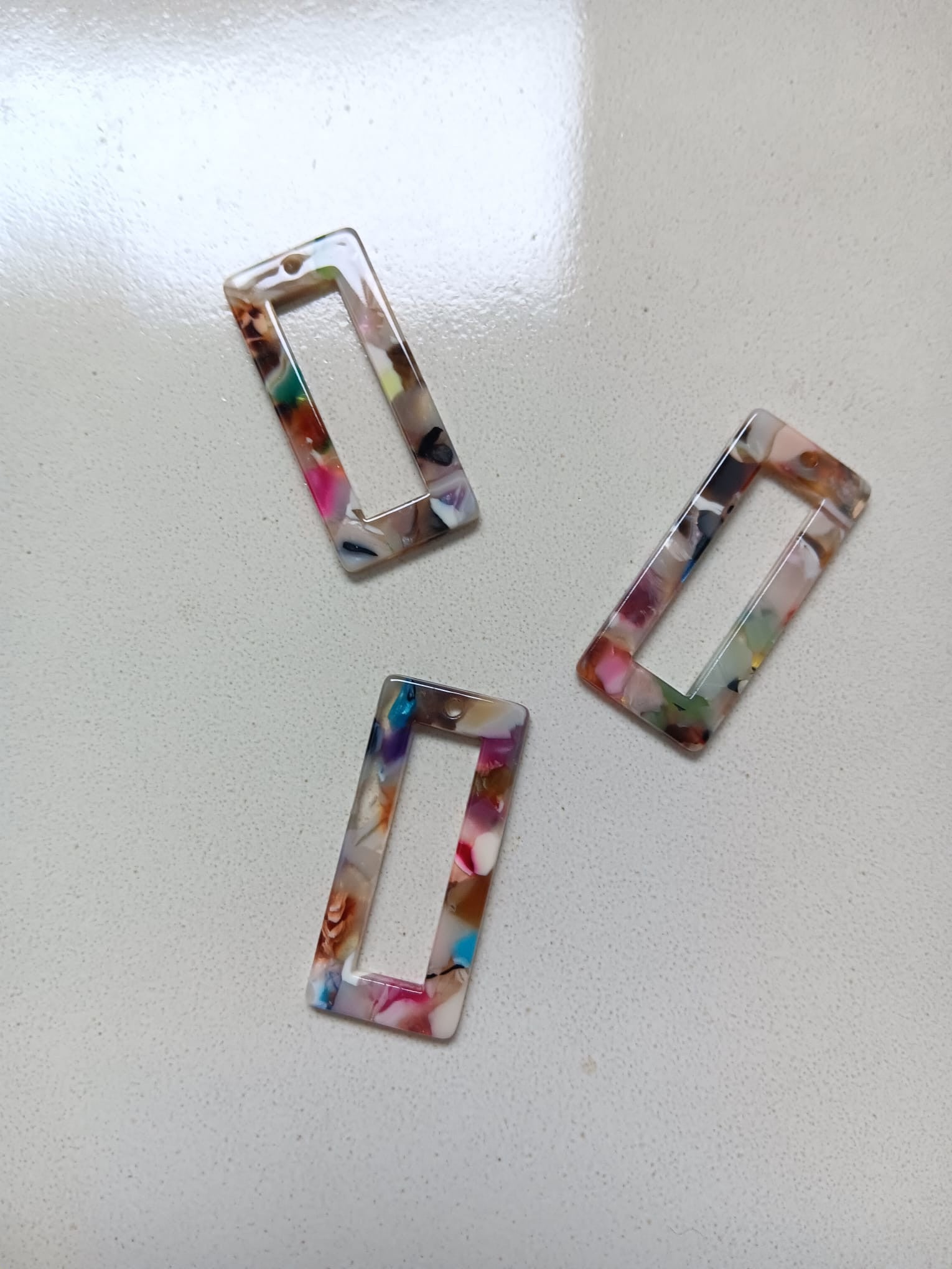 perlesetcreationbijoux - pendentifs rectangle multicolore en acétate de 37x17 mm