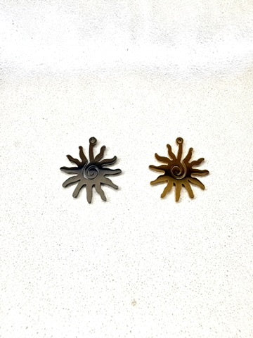 perlesetcreationbijoux - pendentifs soleil en acier inoxydable doré et argenté de 23x21 mm