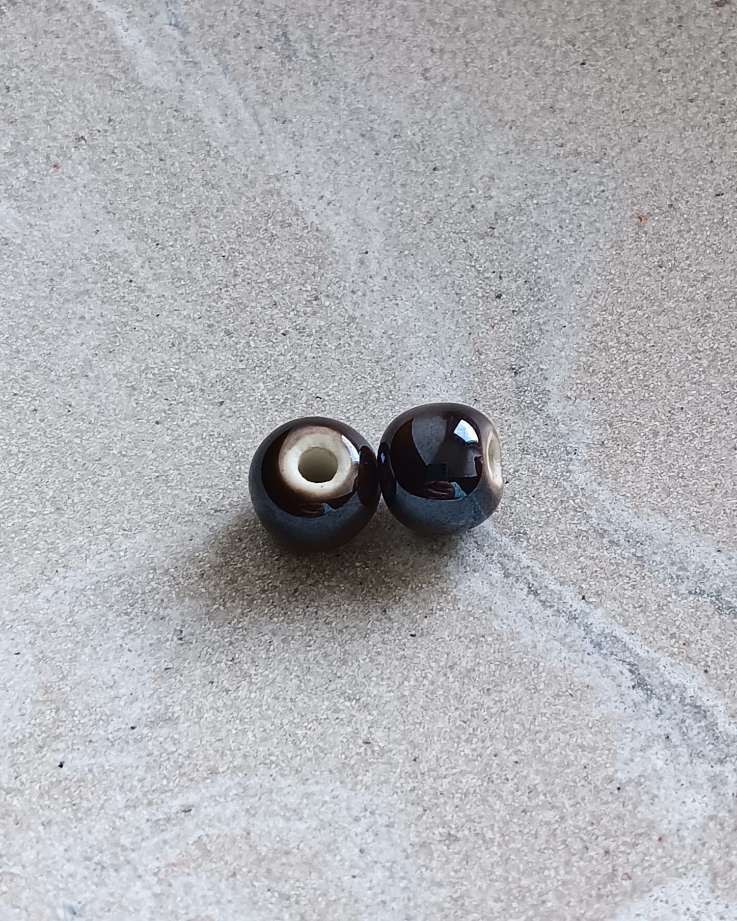 Perles rondes en céramique - 10 mm x2