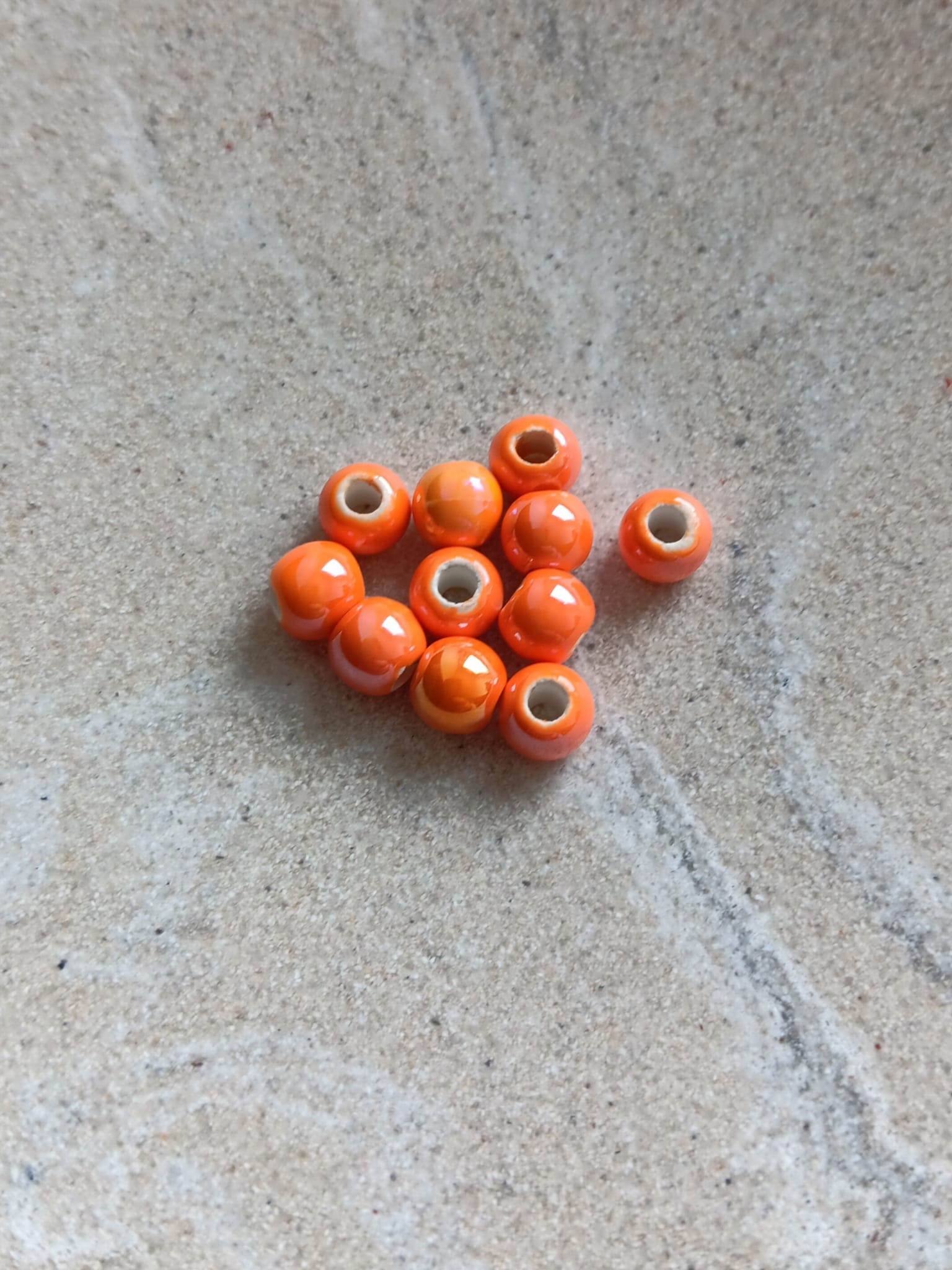 Perles rondes en céramique - 6 mm x10