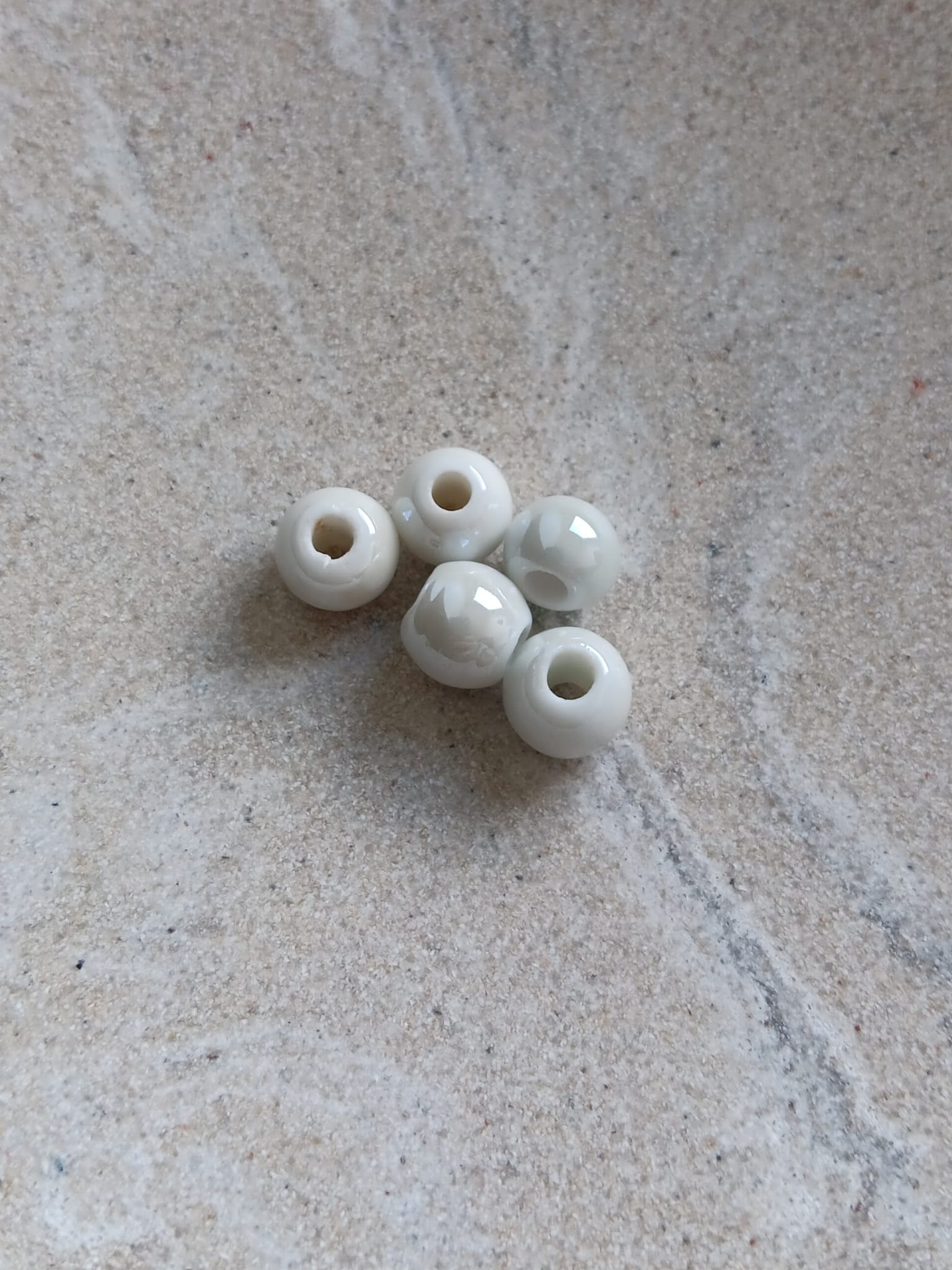 Perles rondes en céramique - 8 mm x5