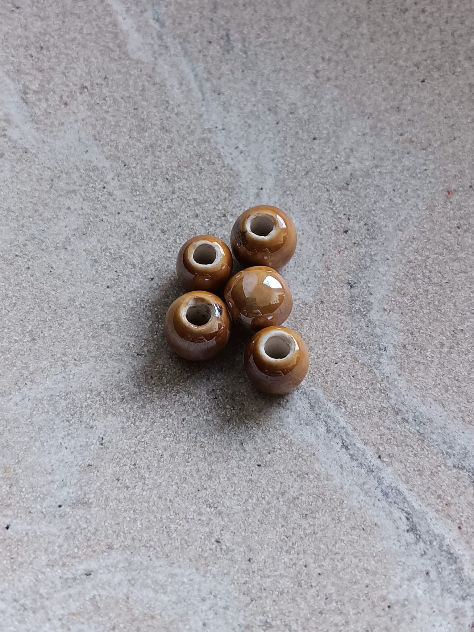 Perles rondes en céramique - 8 mm x5