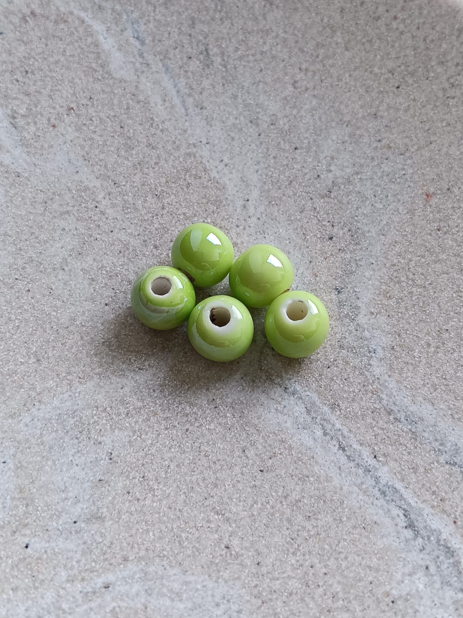 Perles rondes en céramique - 8 mm x5