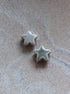 perlesetcreationbijoux-perle-ceramique-etoile-15mm-gris