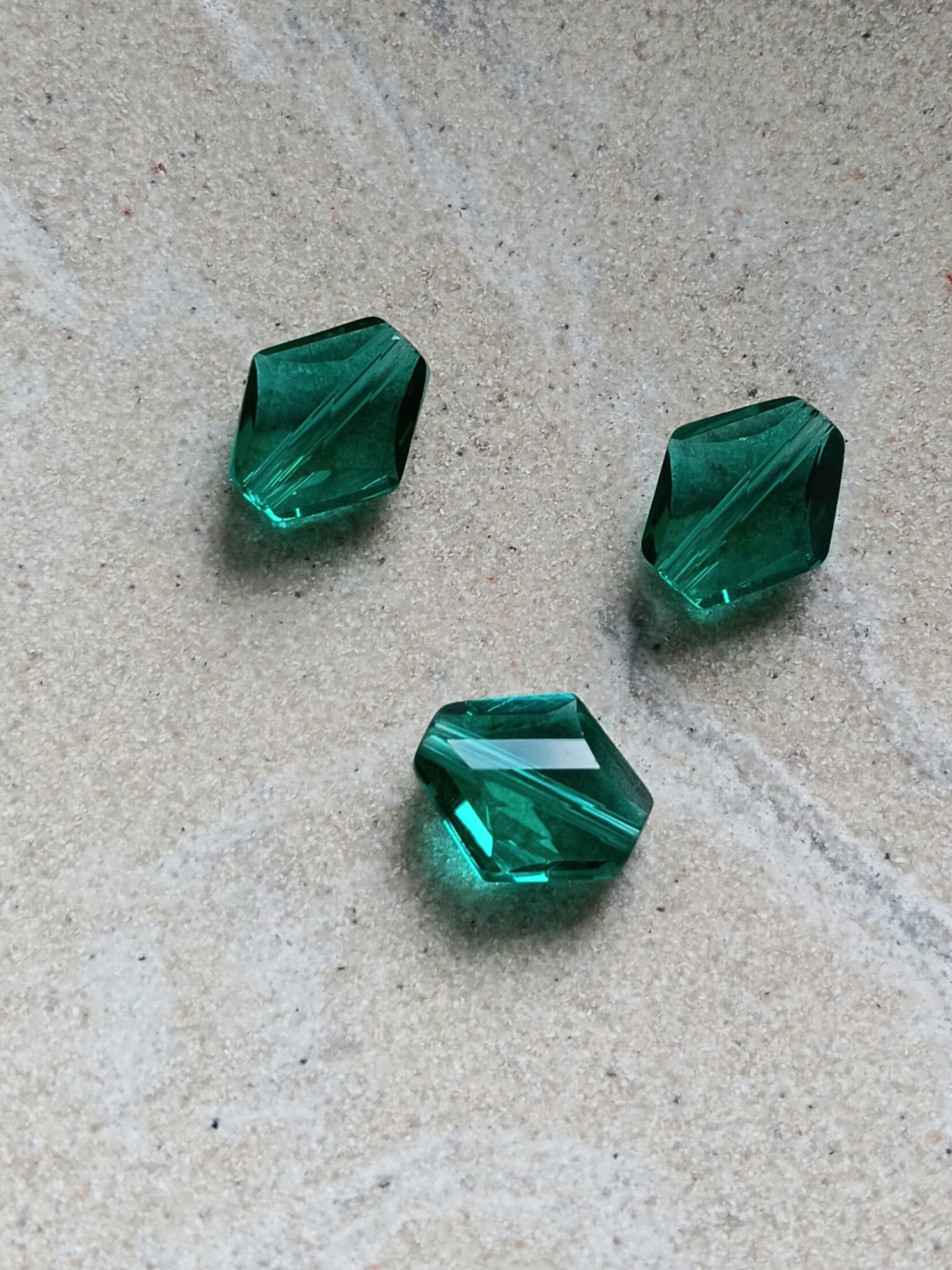 perlesetcreationbijoux-perle-losange-facette-verre-14x12mm-vert-turquoise
