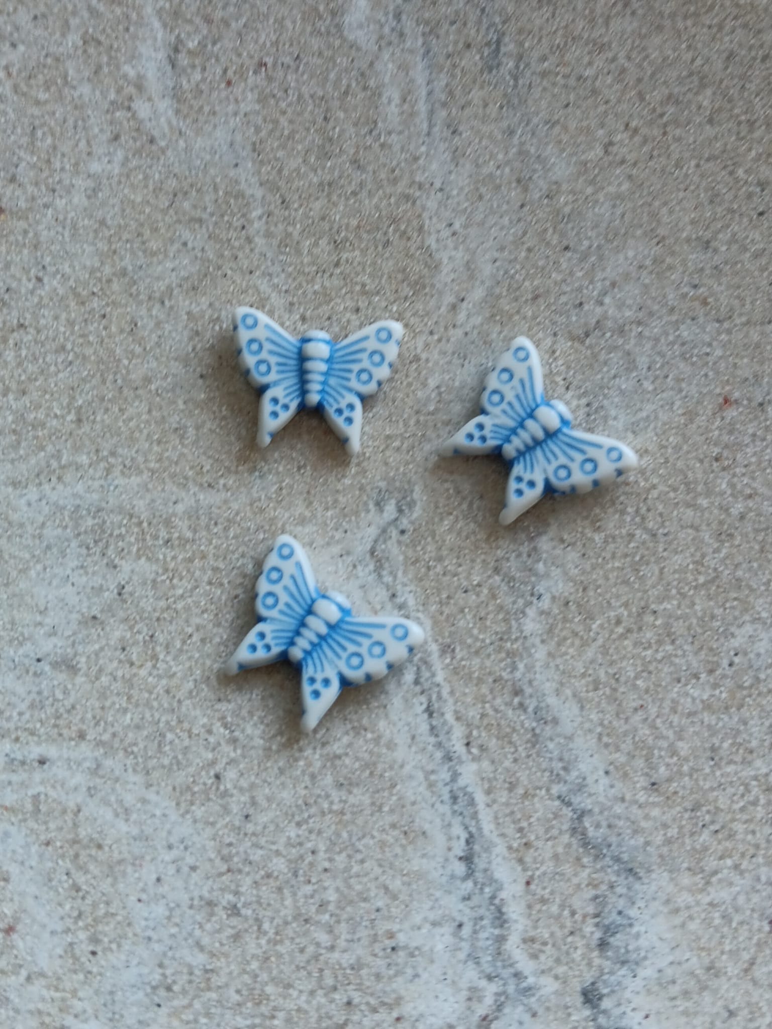 Perles papillon en acrylique - 12x16mm x10