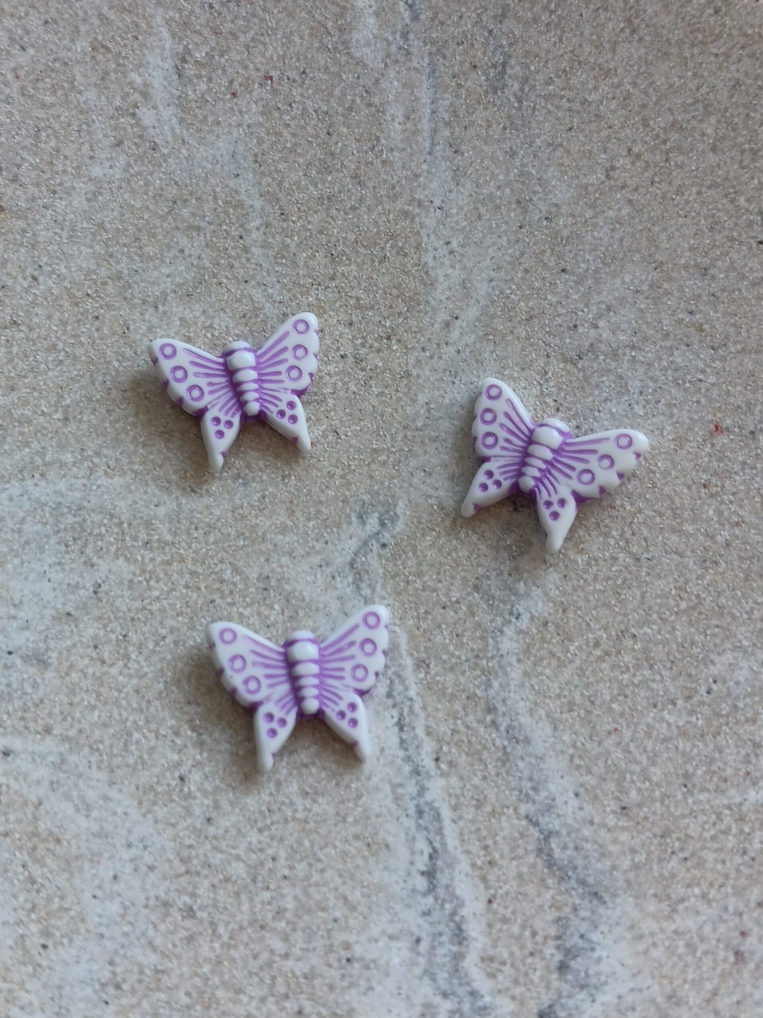 Perles papillon en acrylique - 12x16mm x10