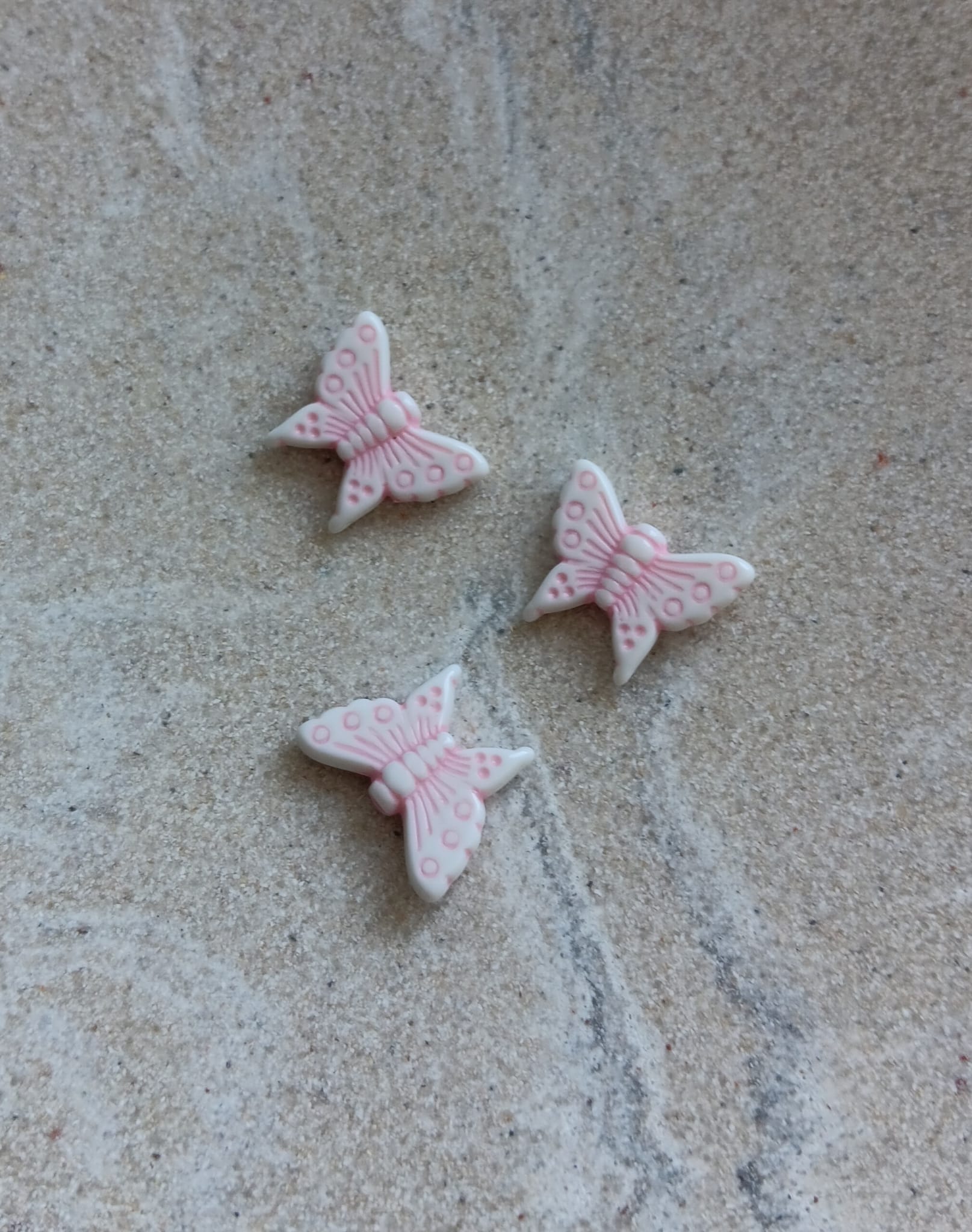 Perles papillon en acrylique - 12x16mm x10