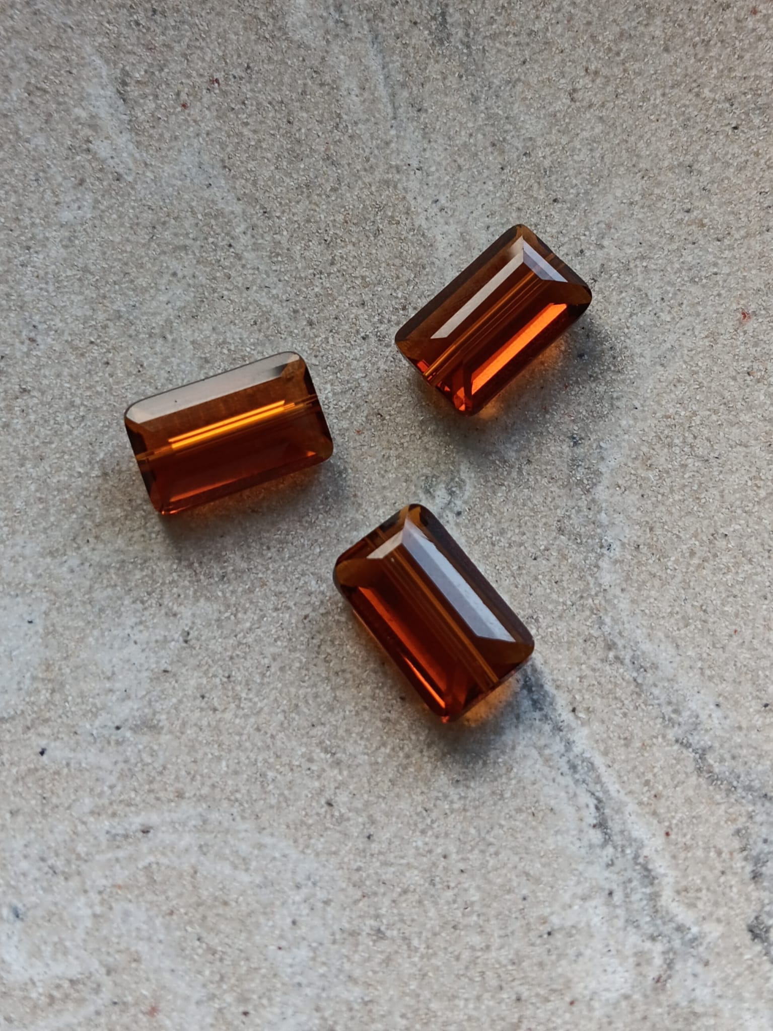 perlesetcreationbijoux-perle-rectangle-verre-facettes-10x15mm-marron