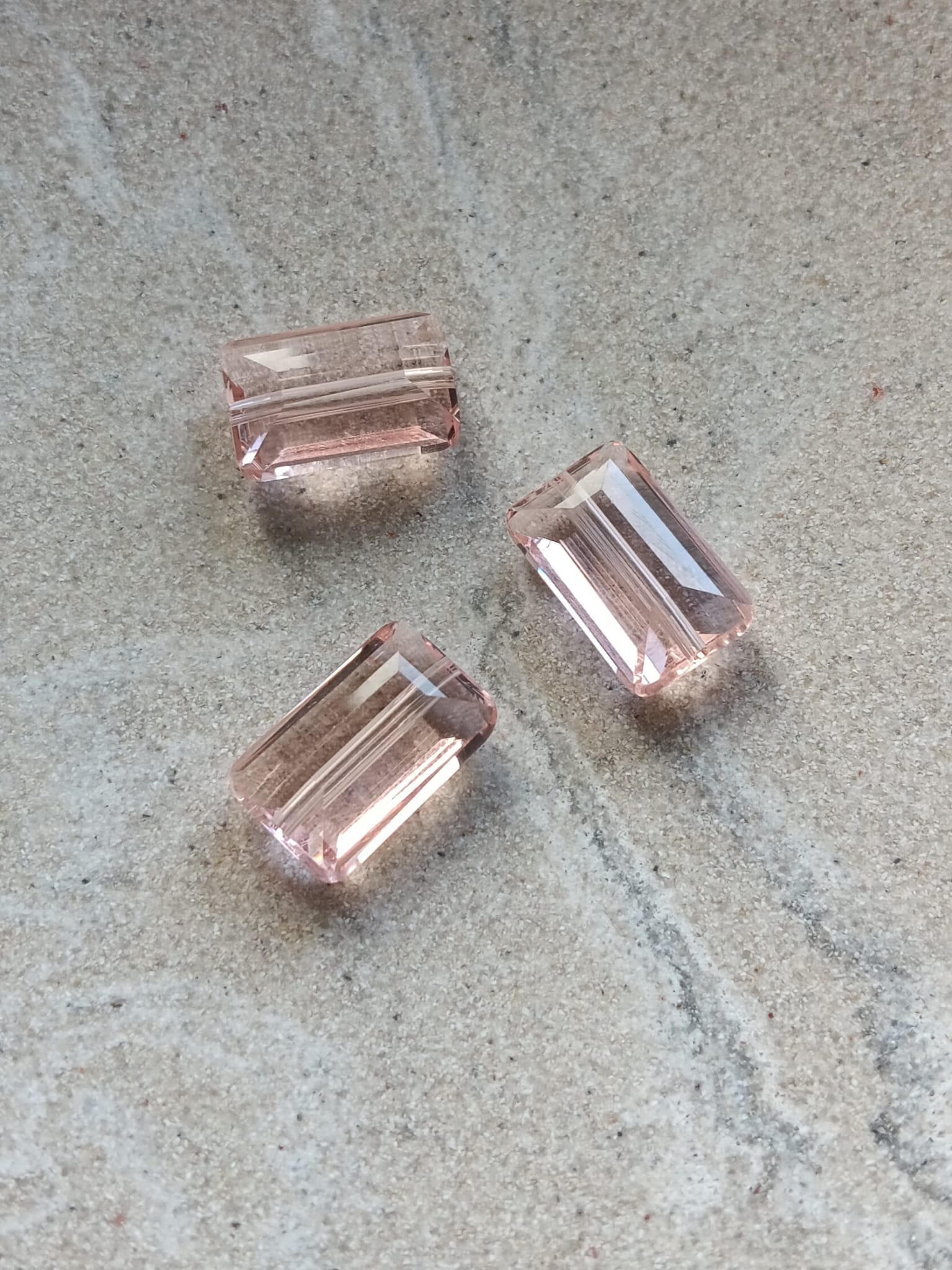 perlesetcreationbijoux-perle-rectangle-verre-facettes-10x15mm-rose