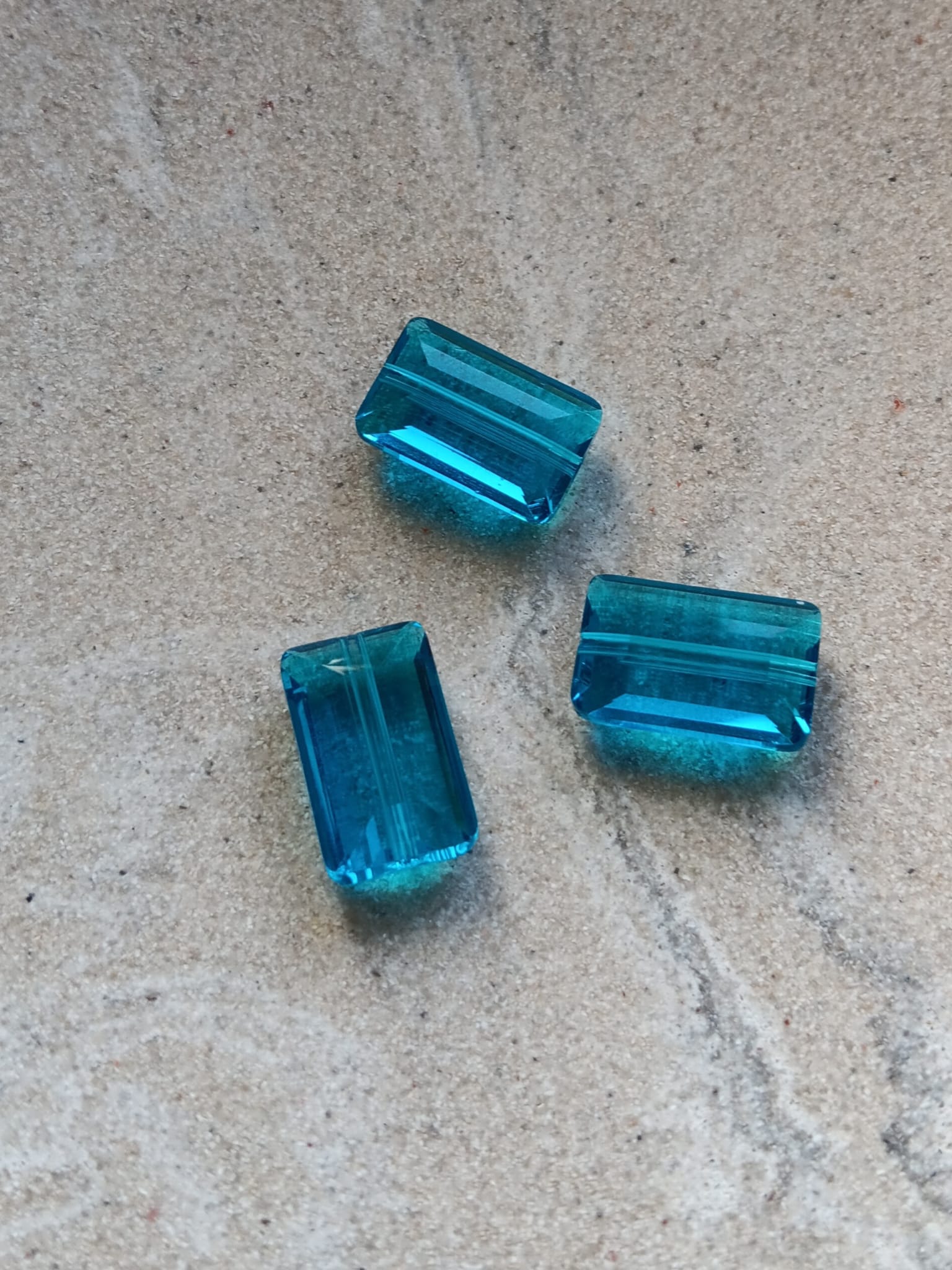 perlesetcreationbijoux-perle-rectangle-verre-facettes-10x15mm-bleu-turquoise