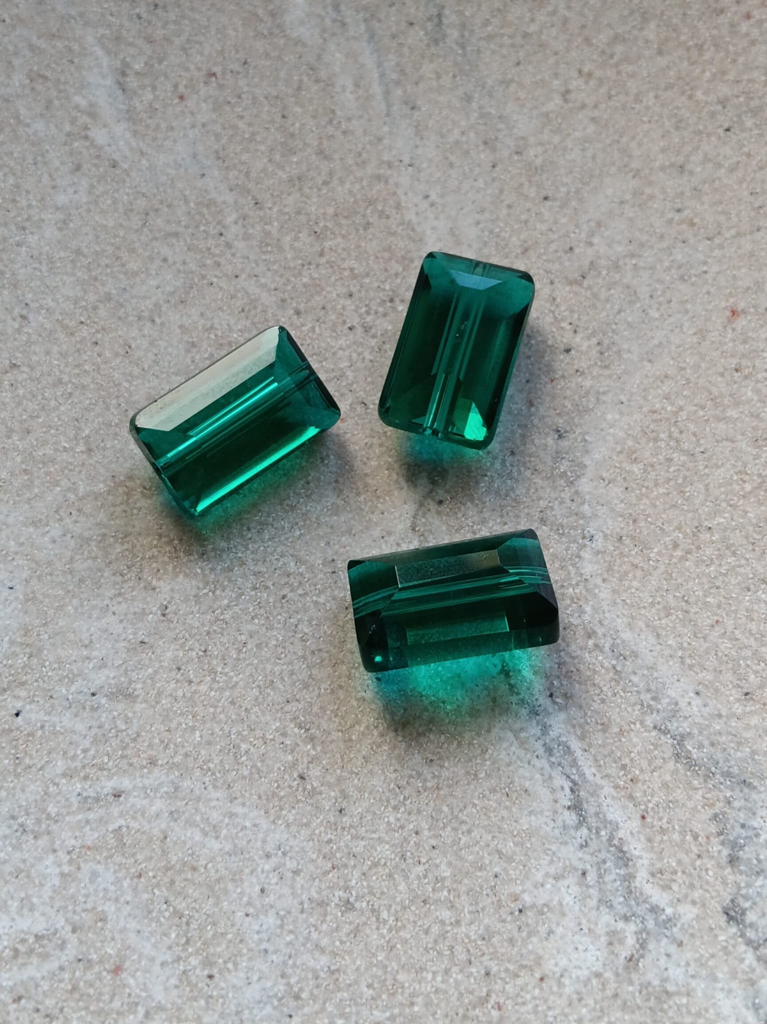 perlesetcreationbijoux-perle-rectangle-verre-facettes-10x15mm-vert