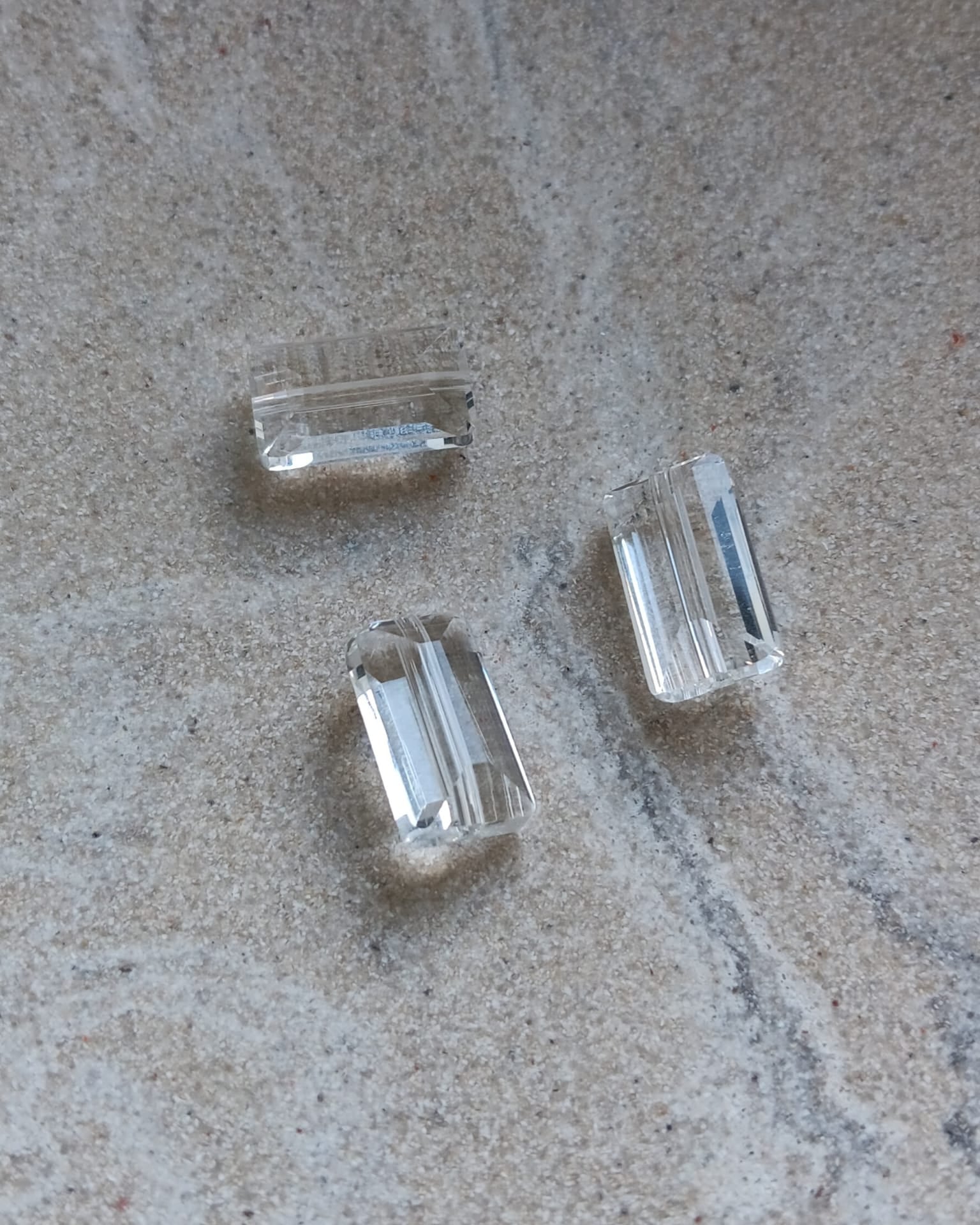 perlesetcreationbijoux-perle-rectangle-facettes-8x14mm-transparent