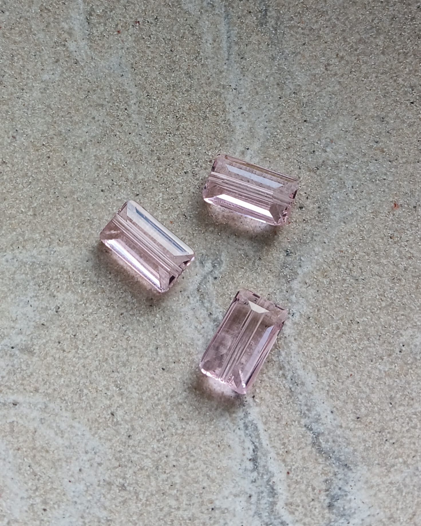 perlesetcreationbijoux-perle-rectangle-facettes-8x14mm-rose