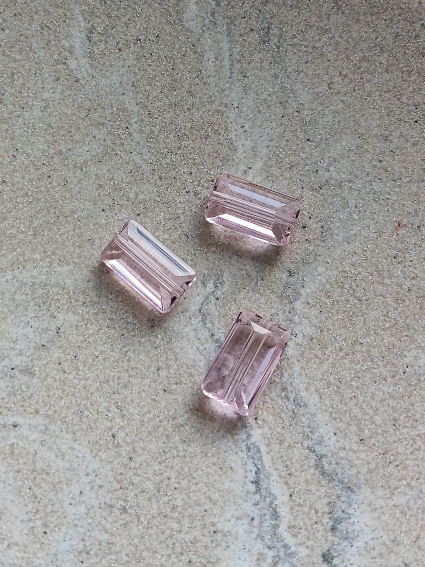 perlesetcreationbijoux-perle-rectangle-facettes-8x14mm-rose
