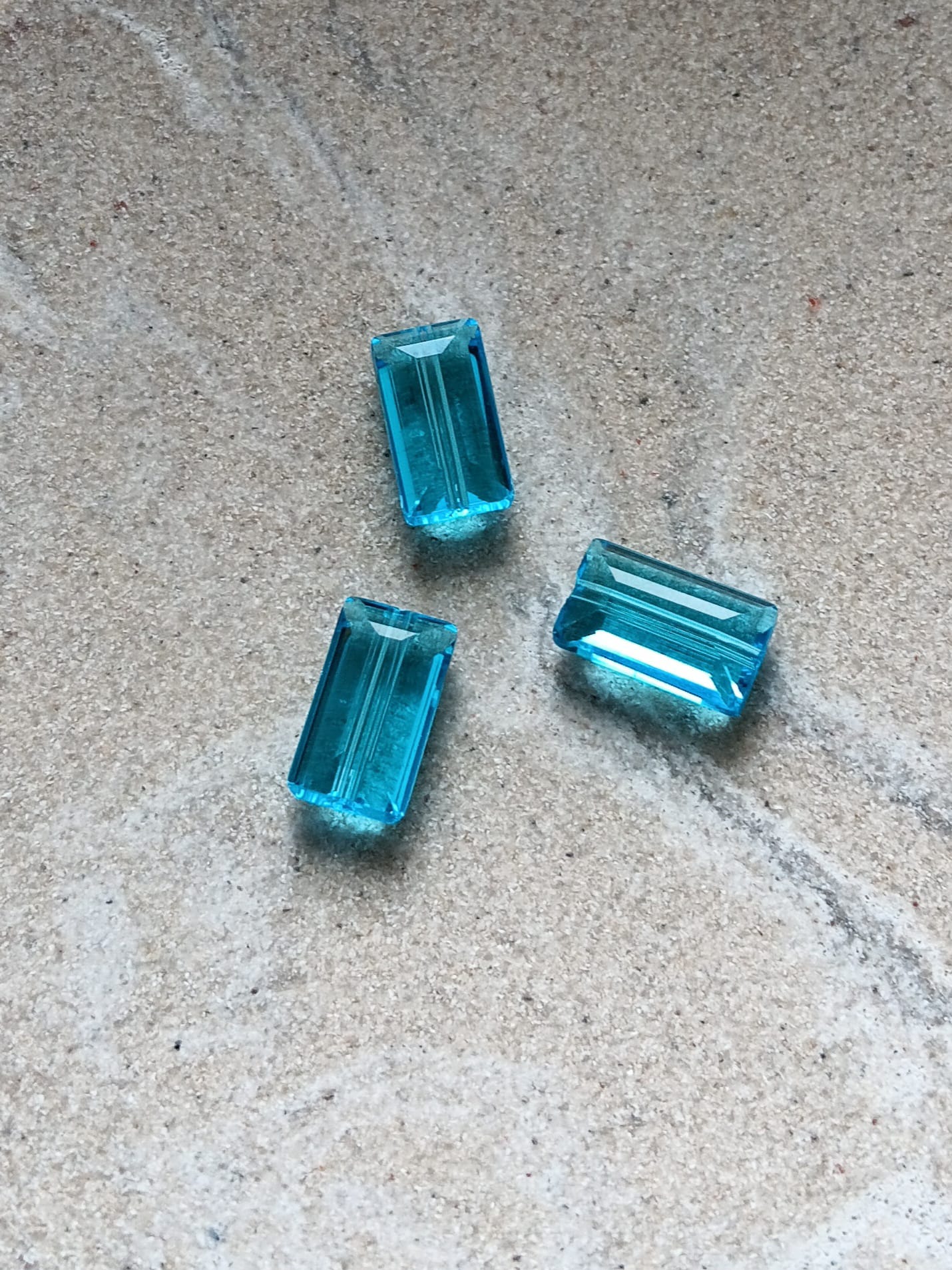 perlesetcreationbijoux-perle-rectangle-facettes-8x14mm-turquoise