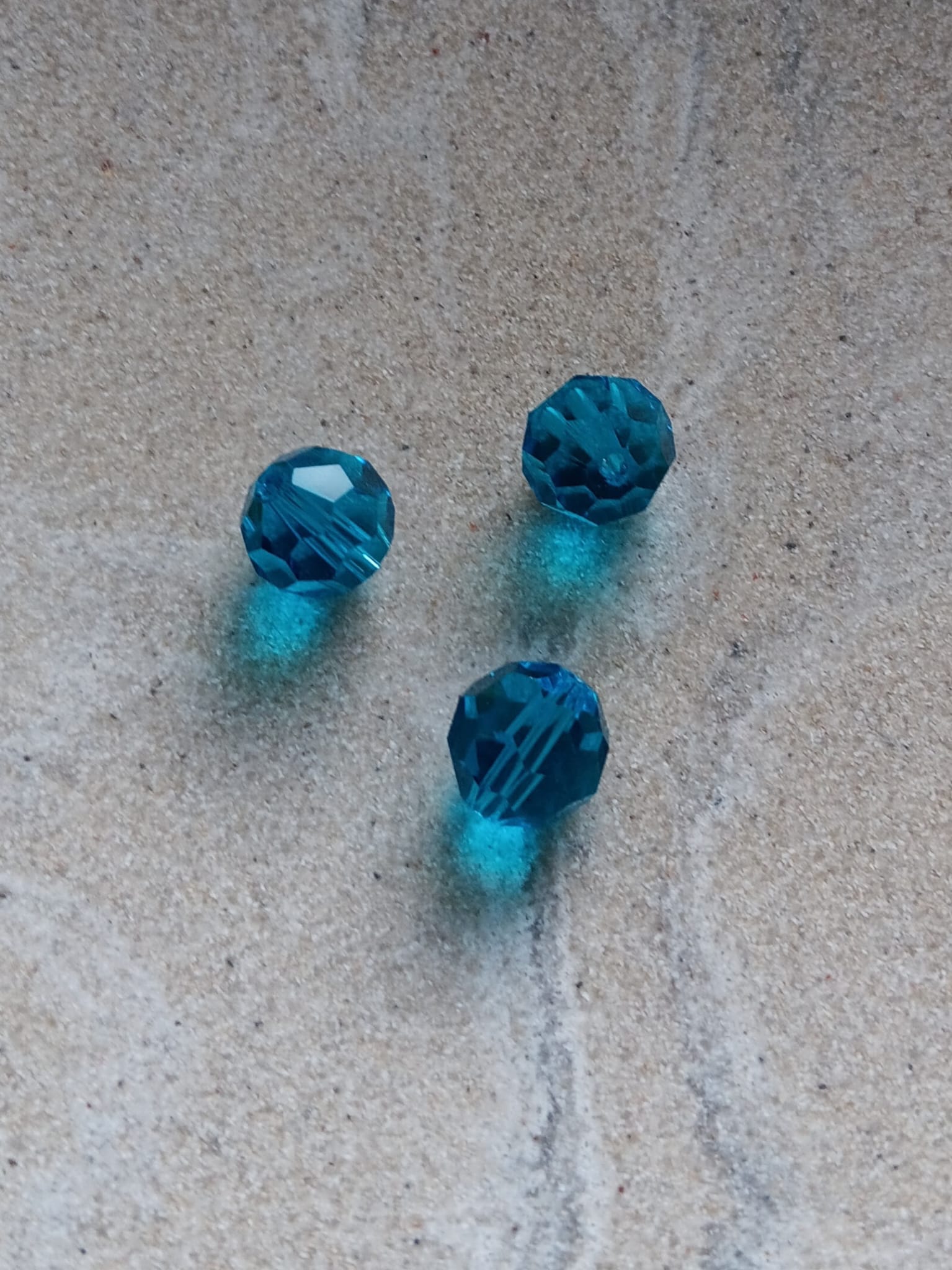 perlesetcreationbijoux-perle-ronde-facette-verre-10mm-turquoise