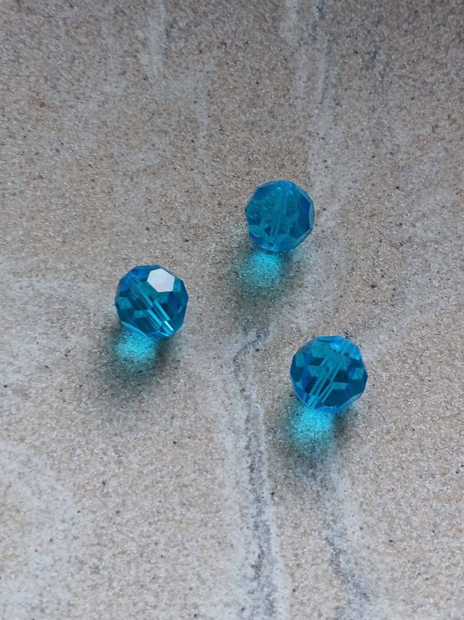 perlesetcreationbijoux-perle-ronde-facette-verre-10mm-turquoise