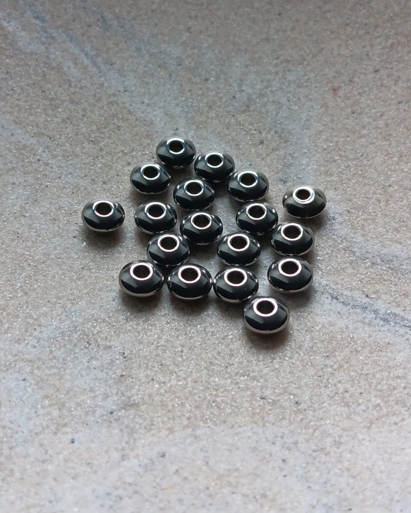 perlesetcreationbijoux-perles-rondelles-bombees-acier-inoxydable-argente-6x3mm