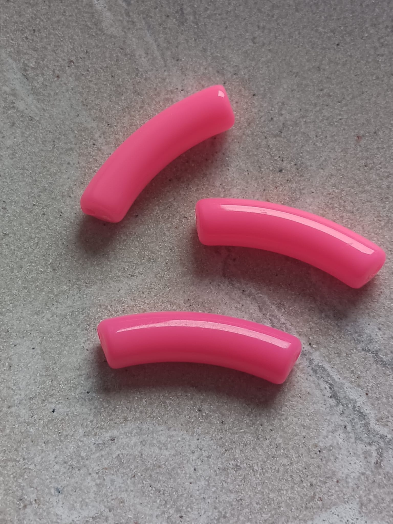 perlesetcreationbijoux-perle-tube-incurve-32x9mm-rose
