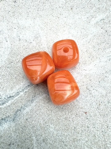 perlesetcreationbijoux - perles carrées en acrylique de 17 mm couleur orange
