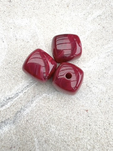 perlesetcreationbijoux - perles carrées en acrylique de 17 mm couleur bordeaux