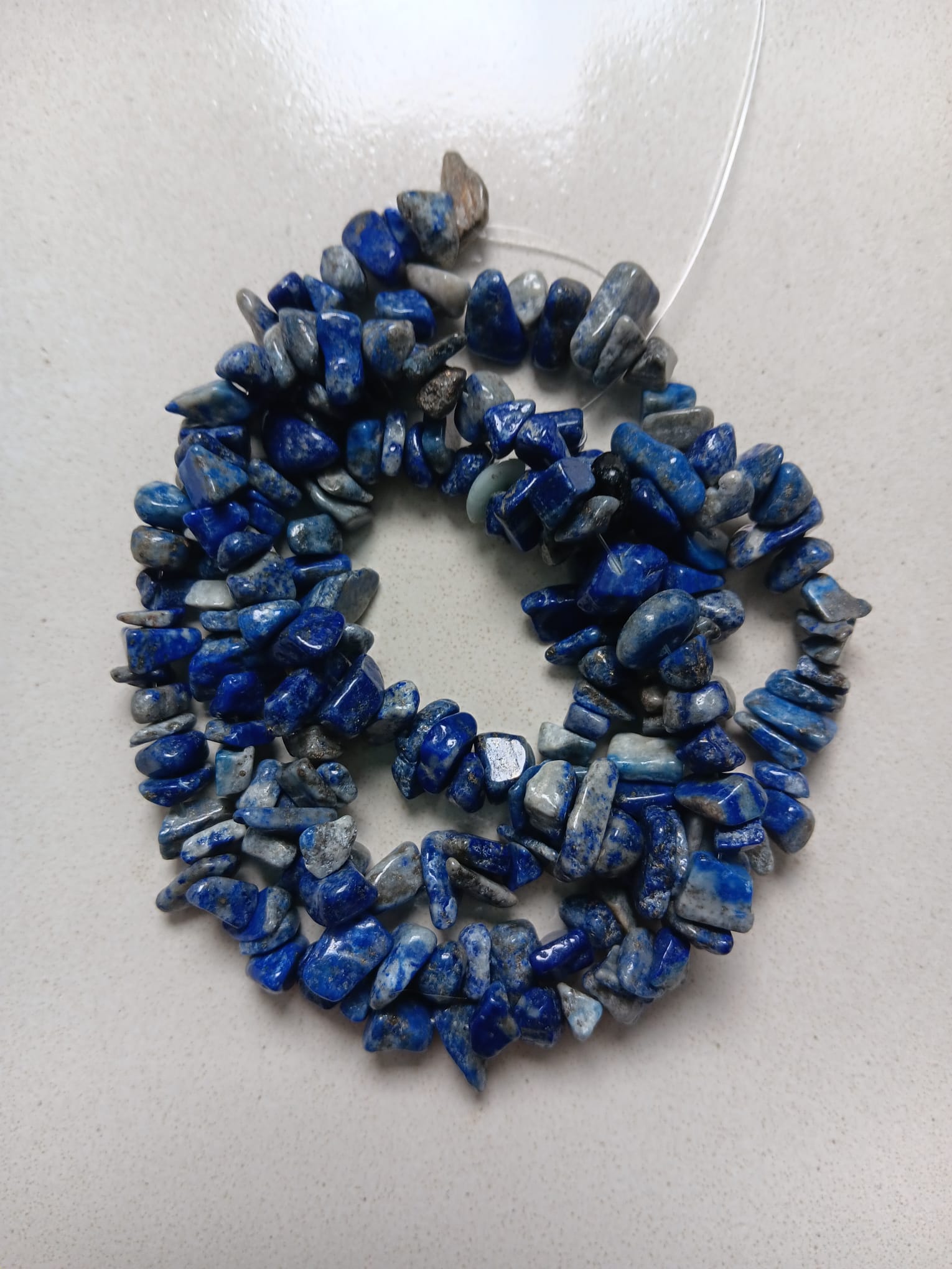 perles et creation bijoux - fil de perles chips en lapis-lazuli naturel de 4 à 10 mm