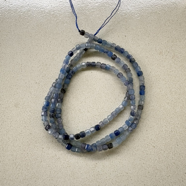 perlesetcreationbijoux - perles cubes en aventurine bleue naturelle de 2x2 mm