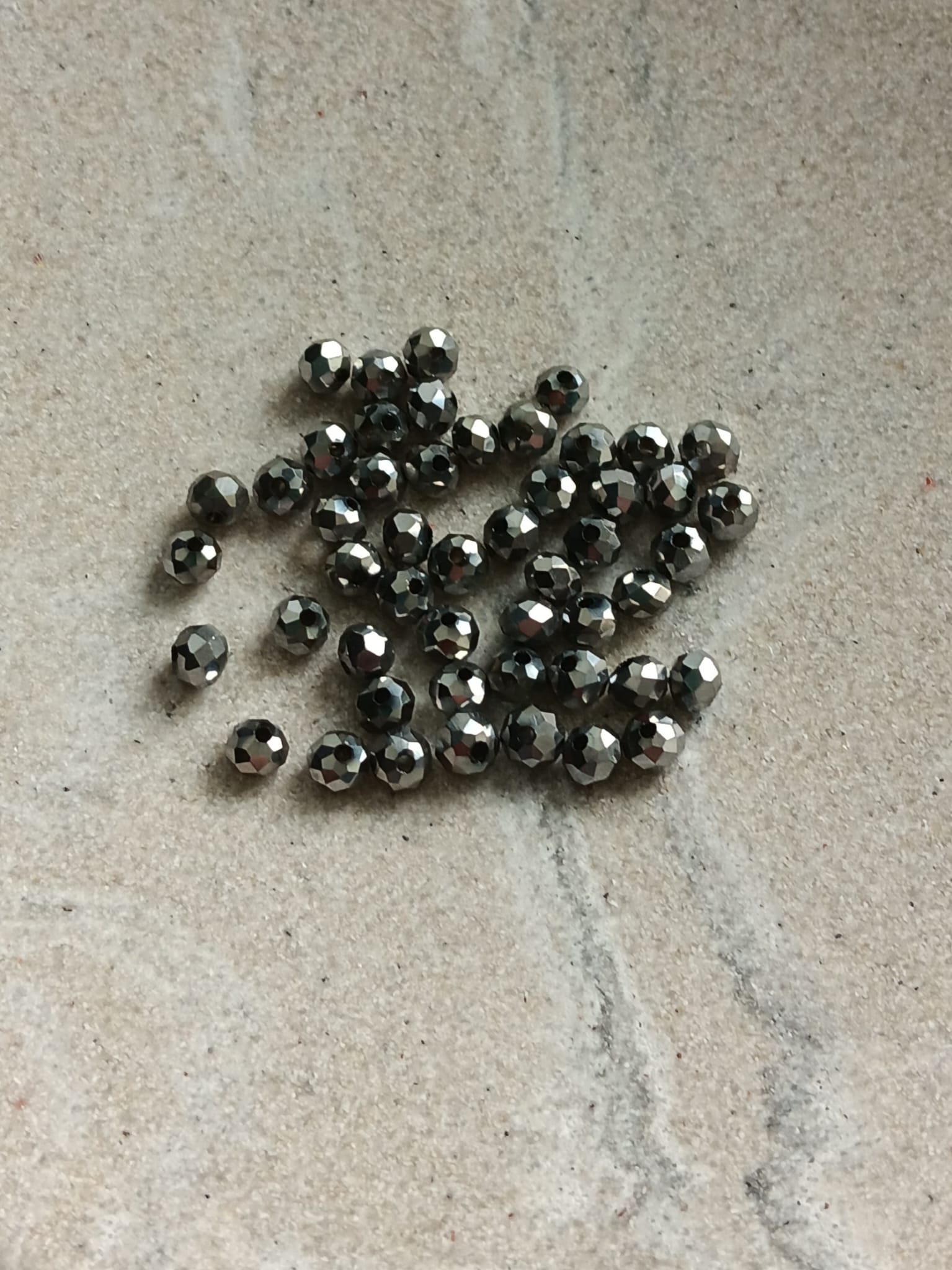 Perles rondelles à facettes argentées - 4x3 mm x50