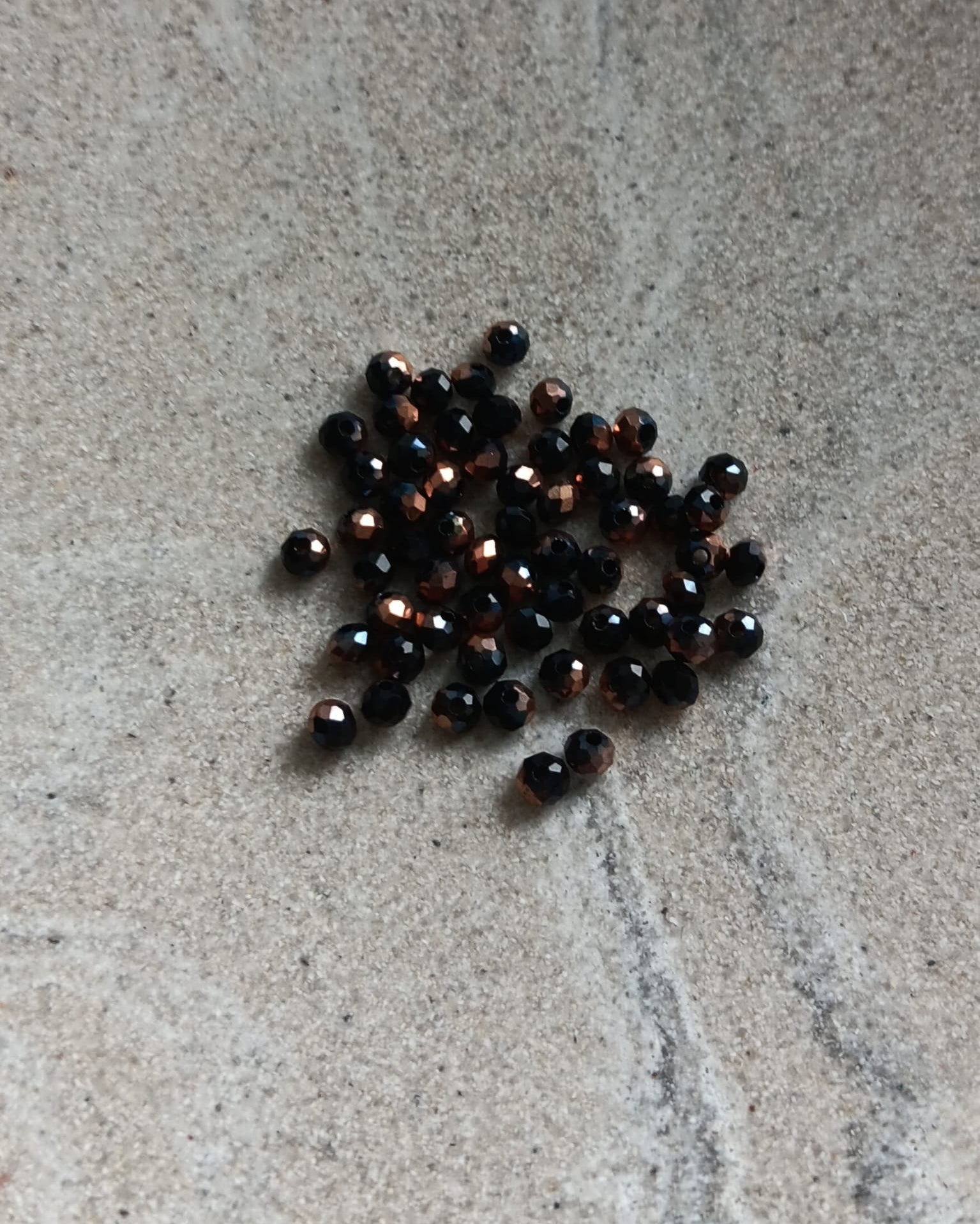 Perles rondelles facettées bicolores en verre - 3x2 mm x60