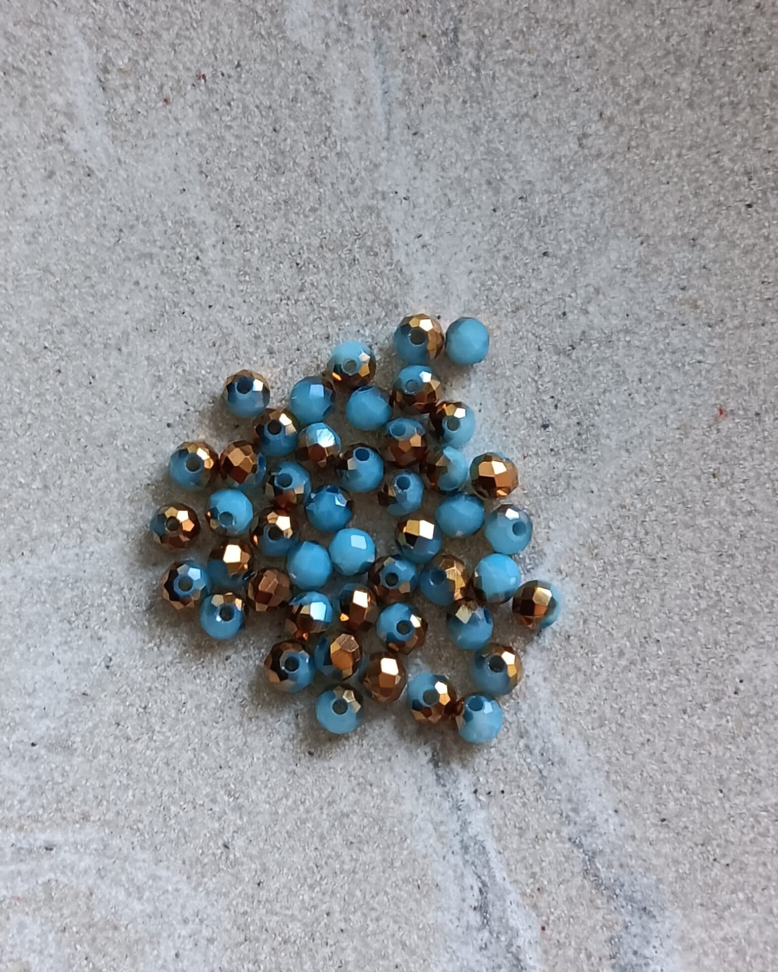 Perles rondelles facettées bicolores en verre - 4x3 mm x50