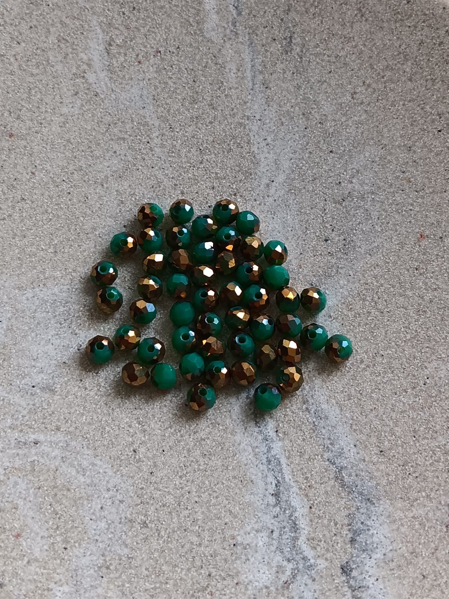 Perles rondelles facettées bicolores en verre - 4x3 mm x50