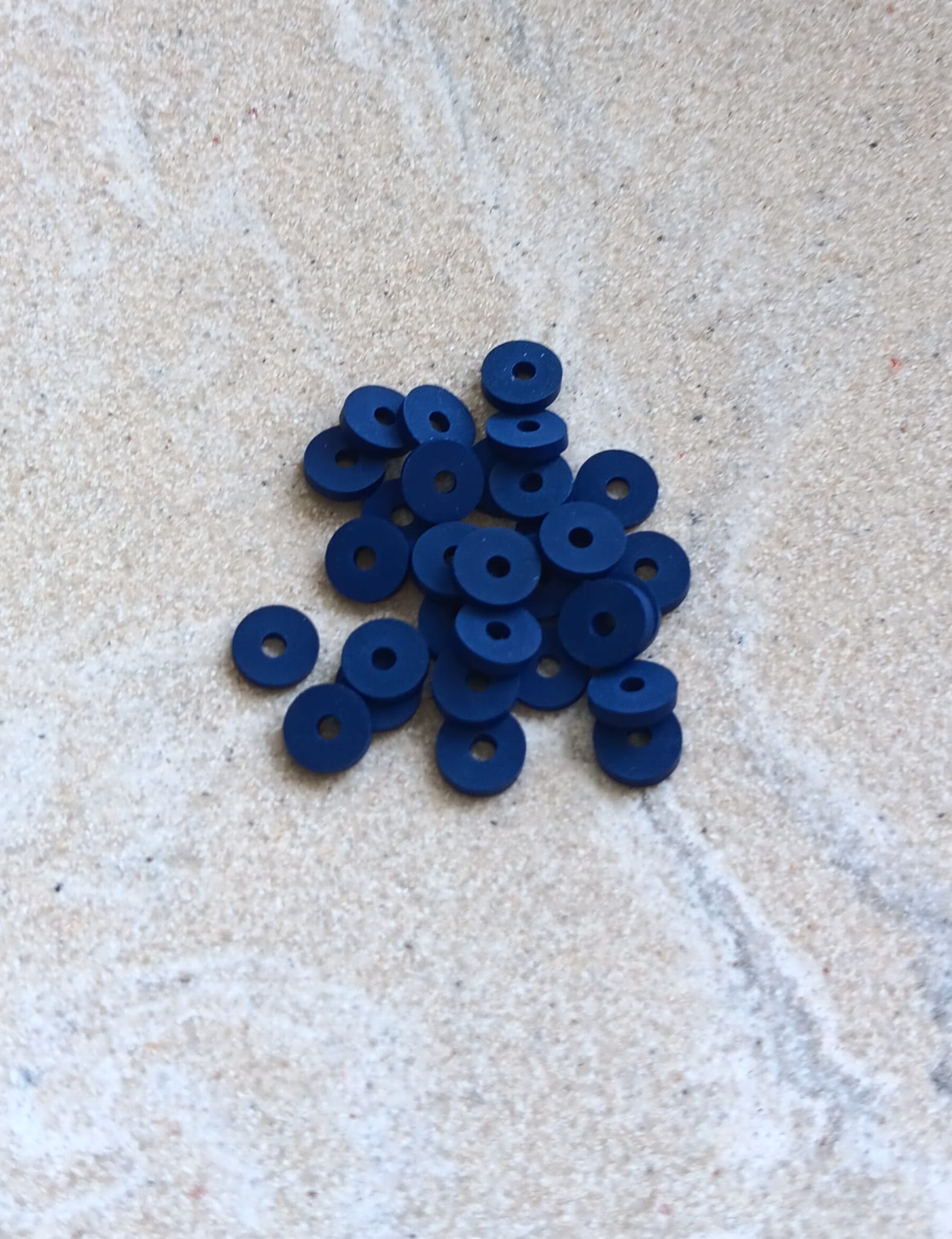 Perles heishi en pâte polymère - 6mm