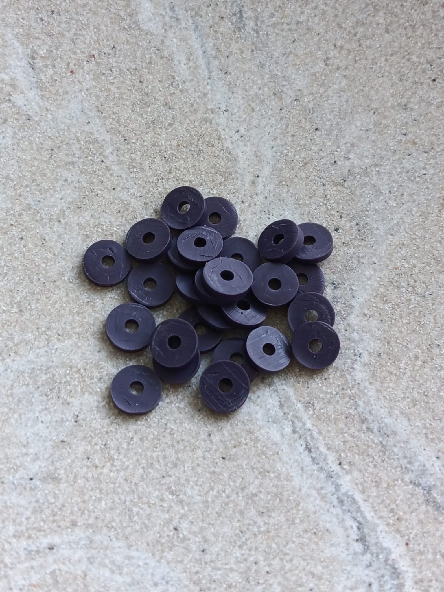 Perles heishi en pâte polymère - 6mm