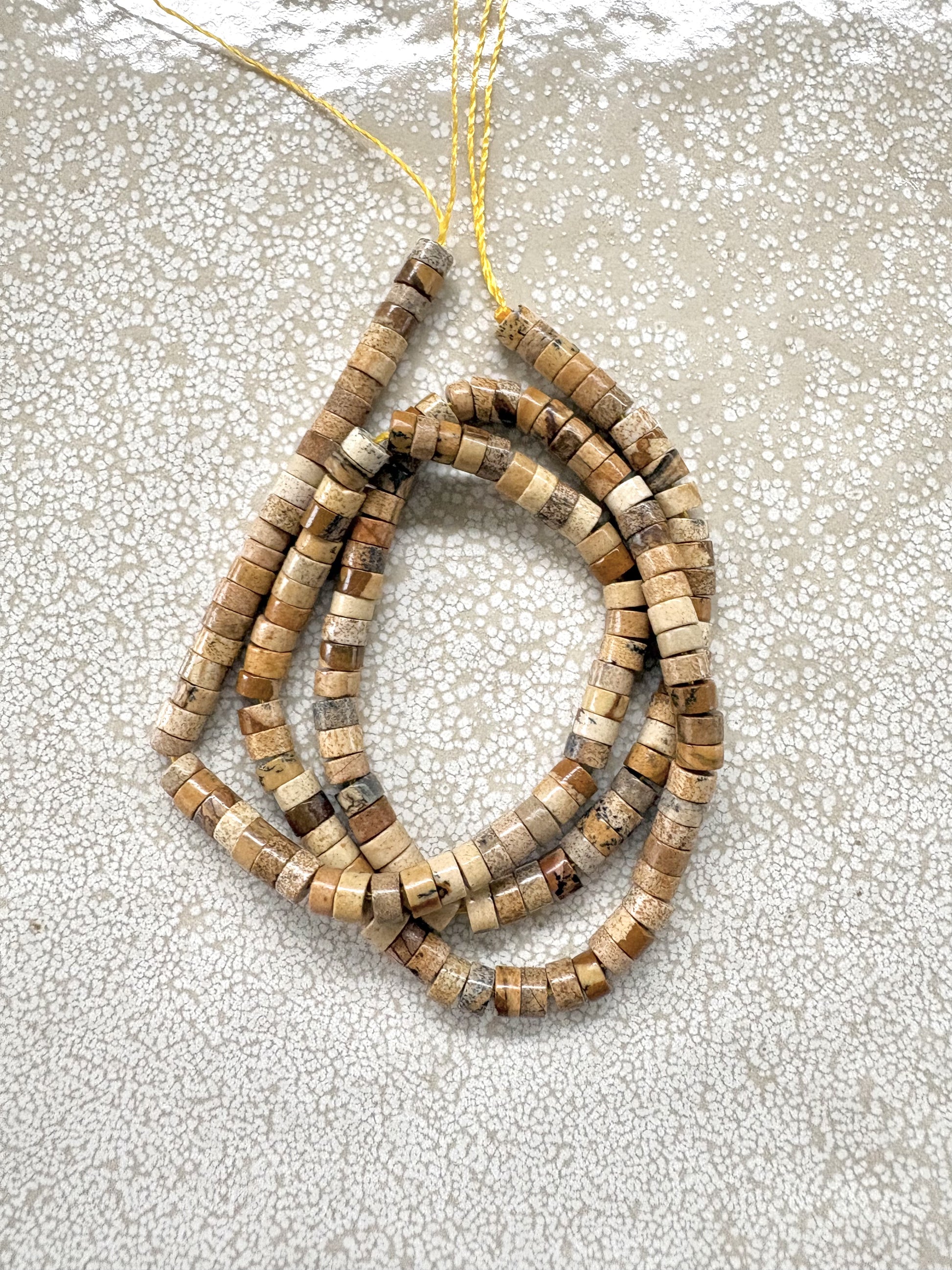 perlesetcreationbijoux - perles heishi en jaspe naturel de 4x2 mm