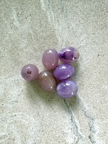 perlesetcreationbijoux - perles ovales en acrylique 13x10 mm violet