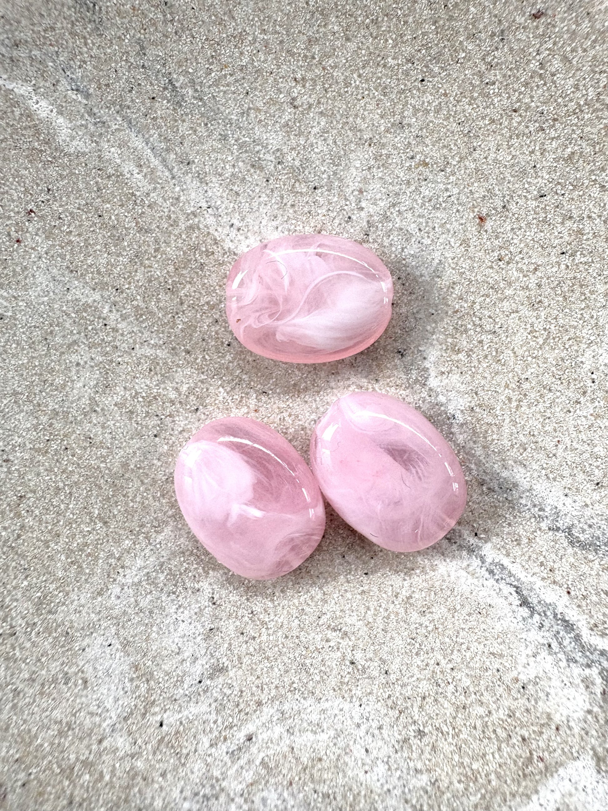 perlesetcreationbijoux - perles ovales marbrées en acrylique de 19x15 mm roses