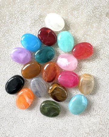 perlesetcreationbijoux - perles ovales marbrées en acrylique de 19x15 mm de différentes couleurs