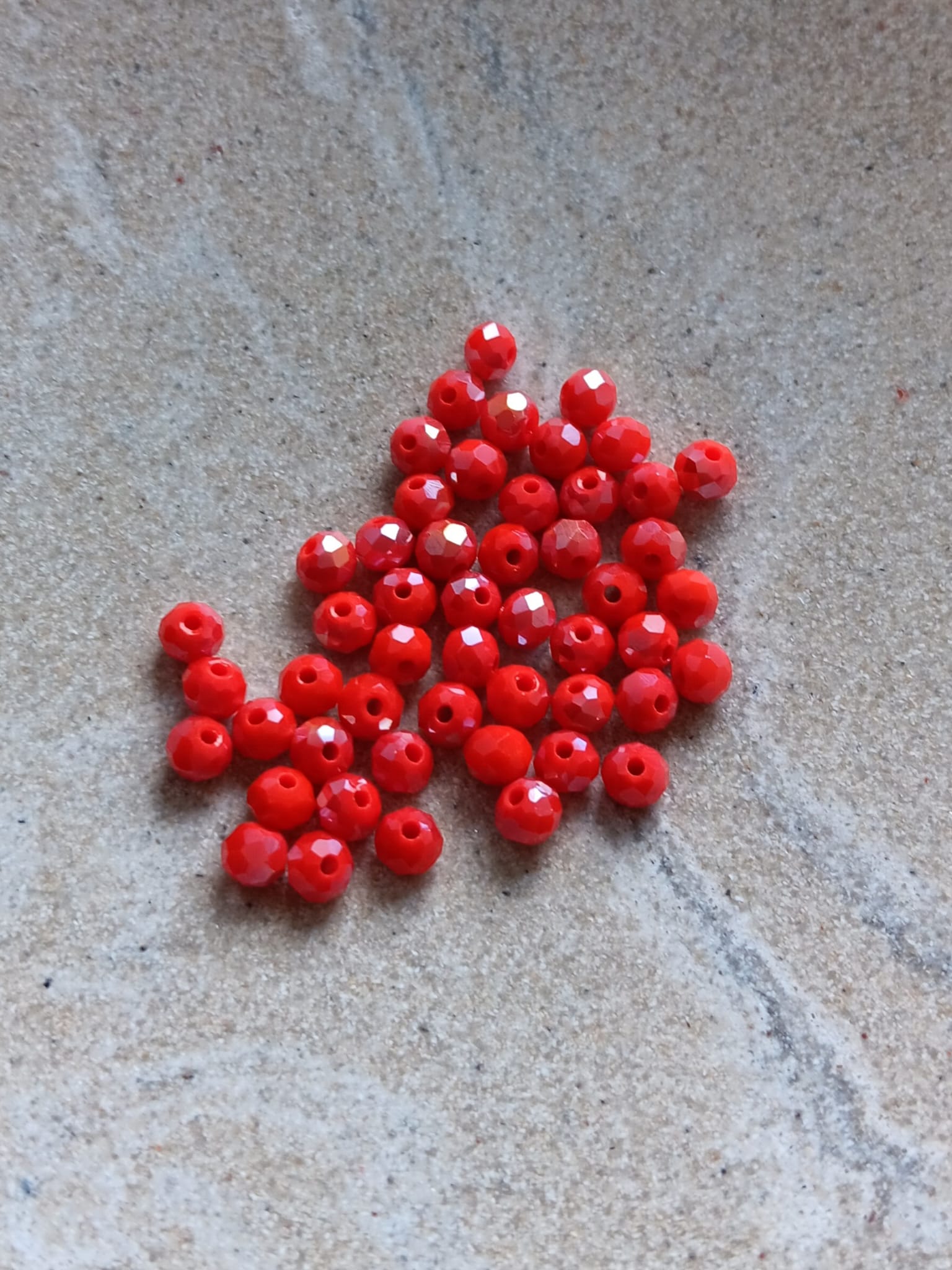 perlesetcreationbijoux-perles-rondelles-facettes-verre-4x3mm-rouge