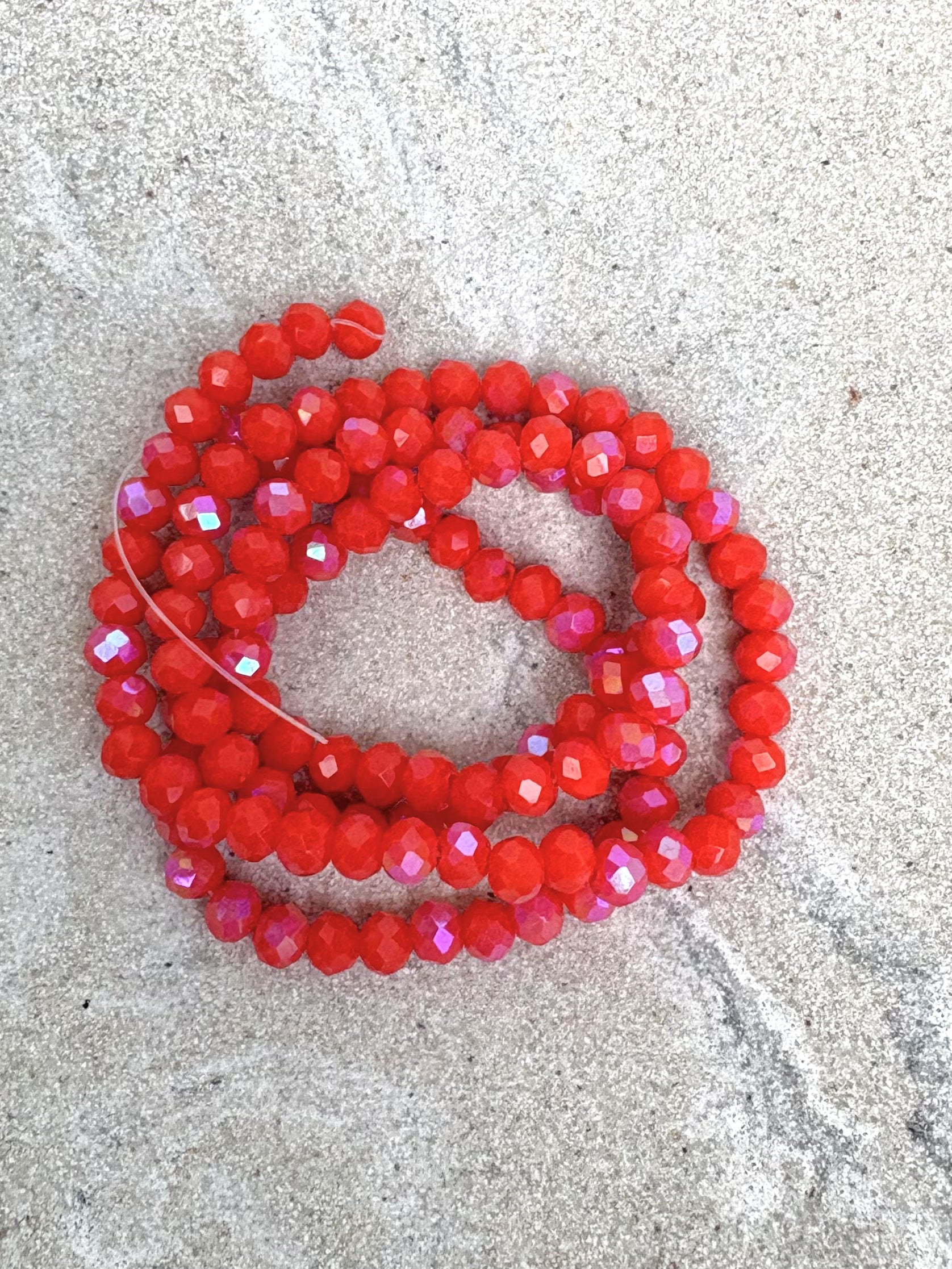 perlesetcreationbijoux - fil de perles rondelles à facettes en verre avec reflets arc-en-ciel rouge