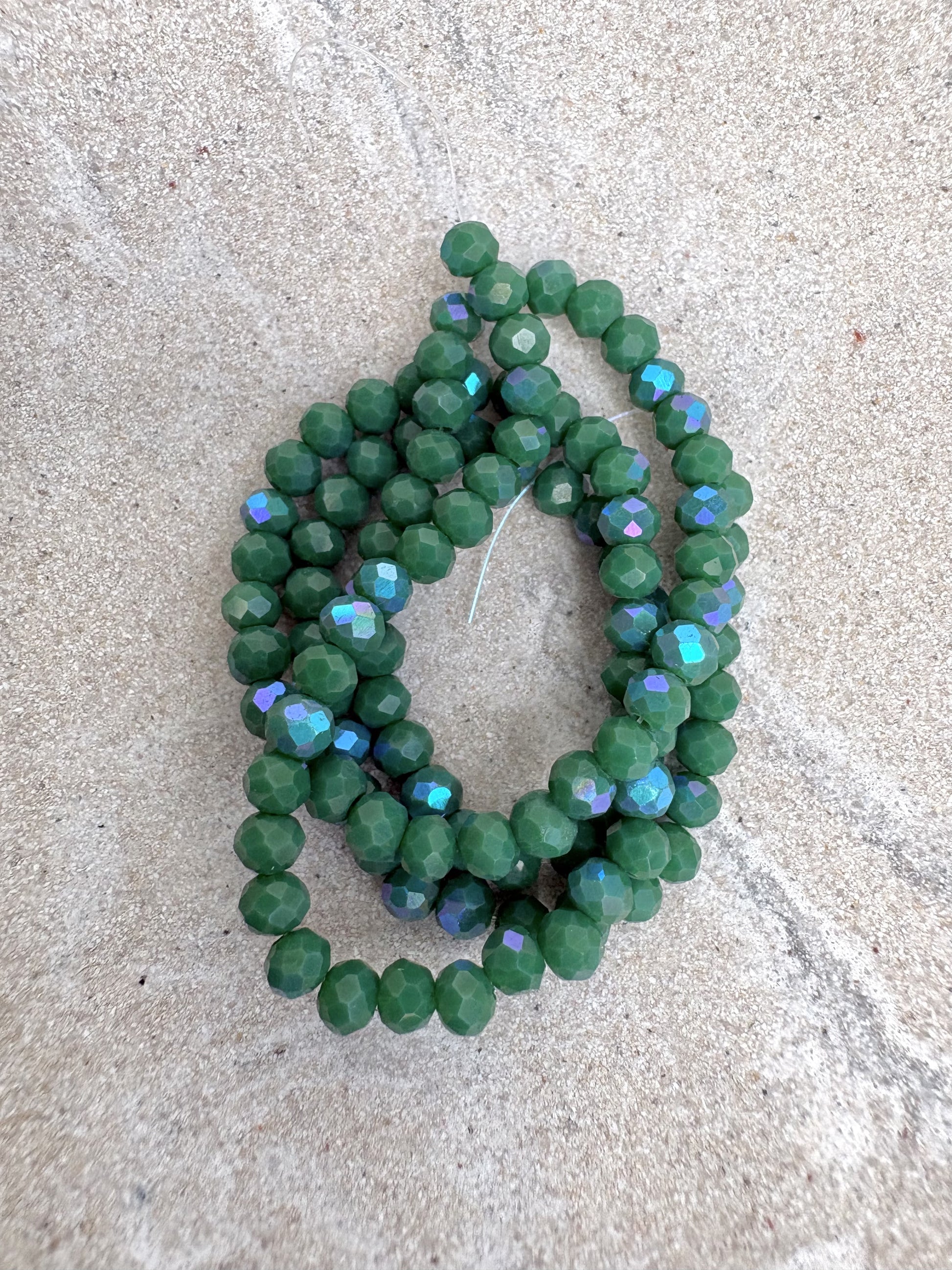 perlesetcreationbijoux - fil de perles rondelles à facettes en verre avec reflets arc-en-ciel vert