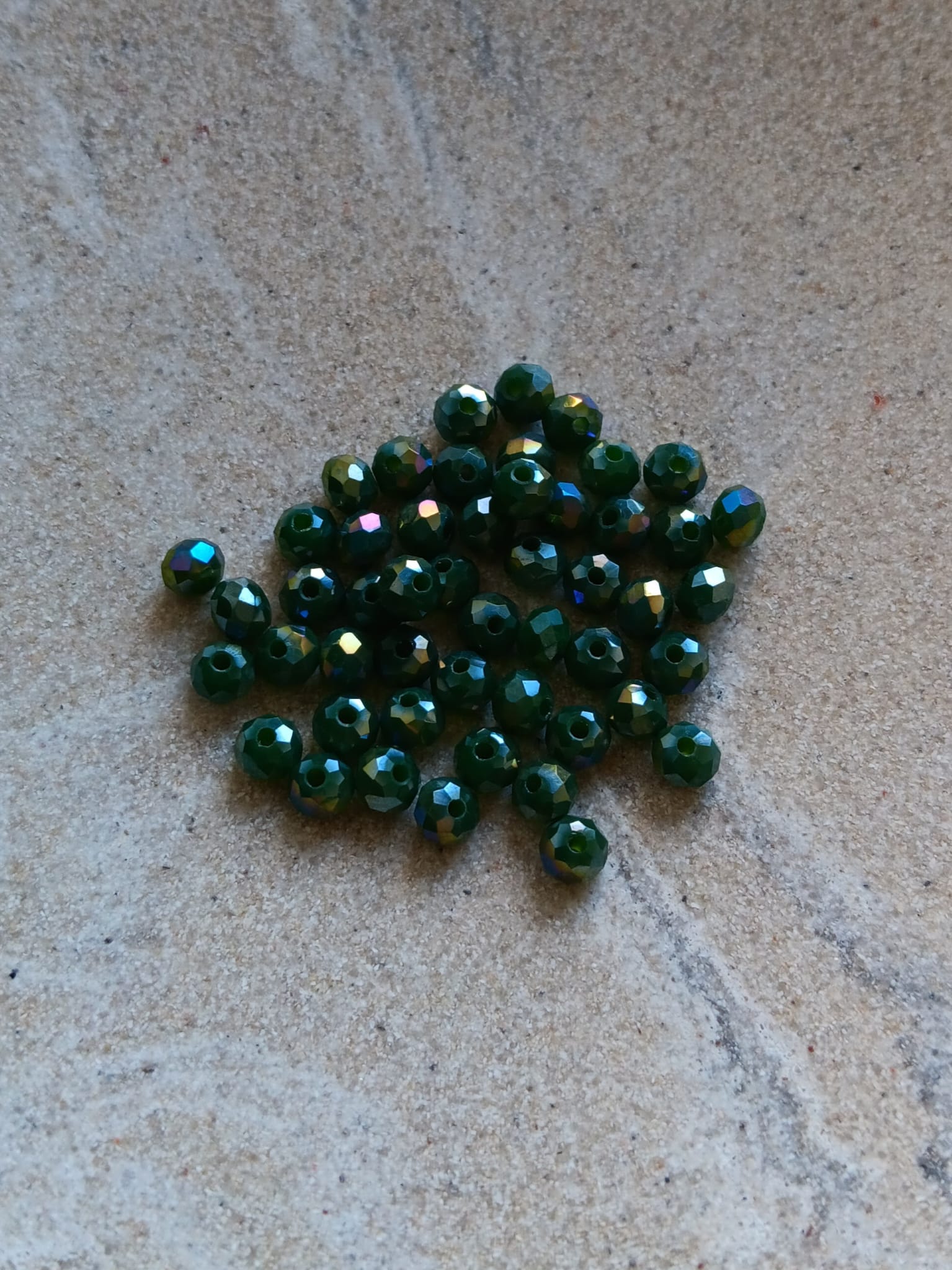 Perles rondelles à facettes en verre - 4x3 mm