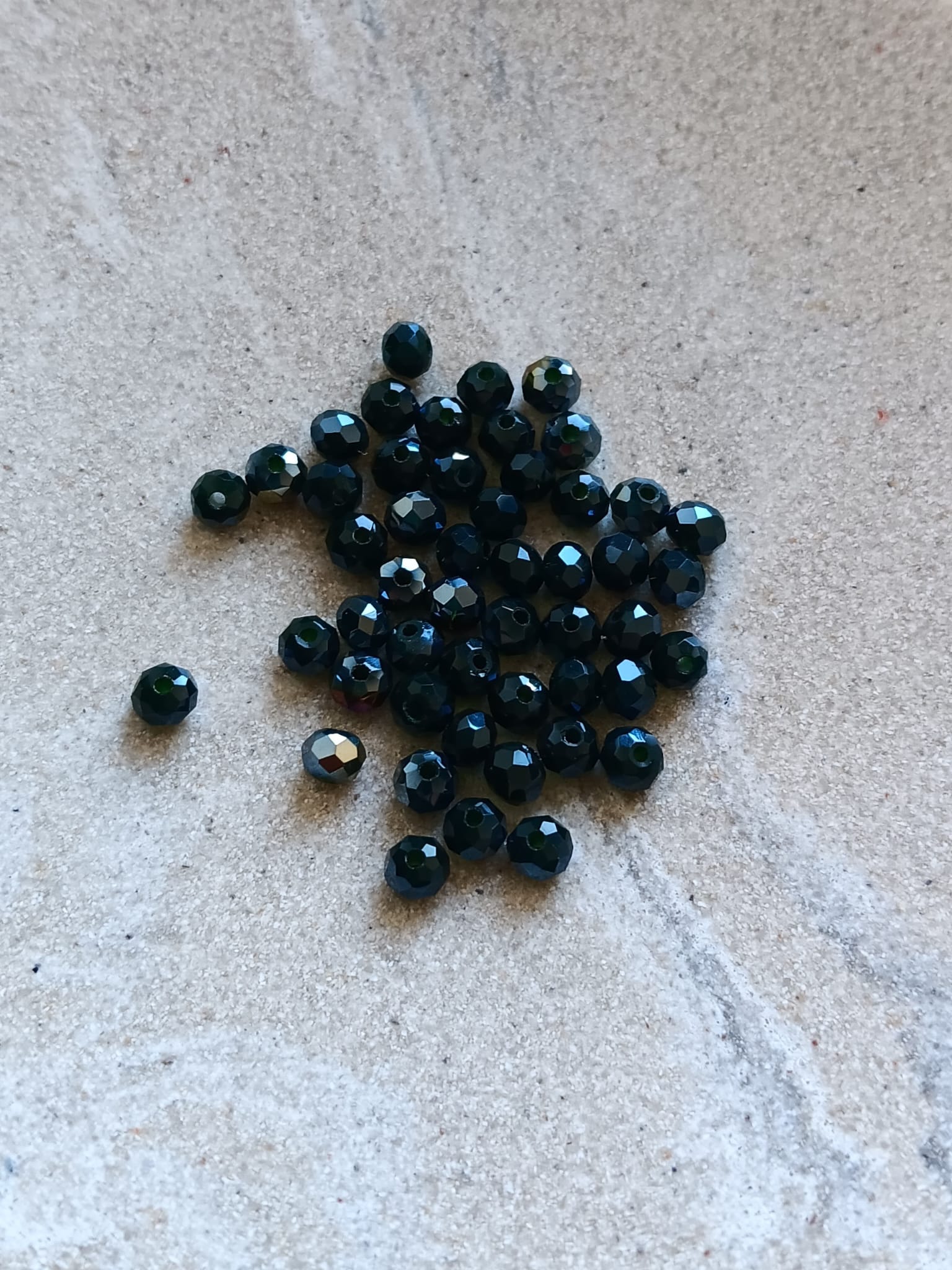 perlesetcreationbijoux-perles-rondelles-facettes-verre-4x3mm-vert